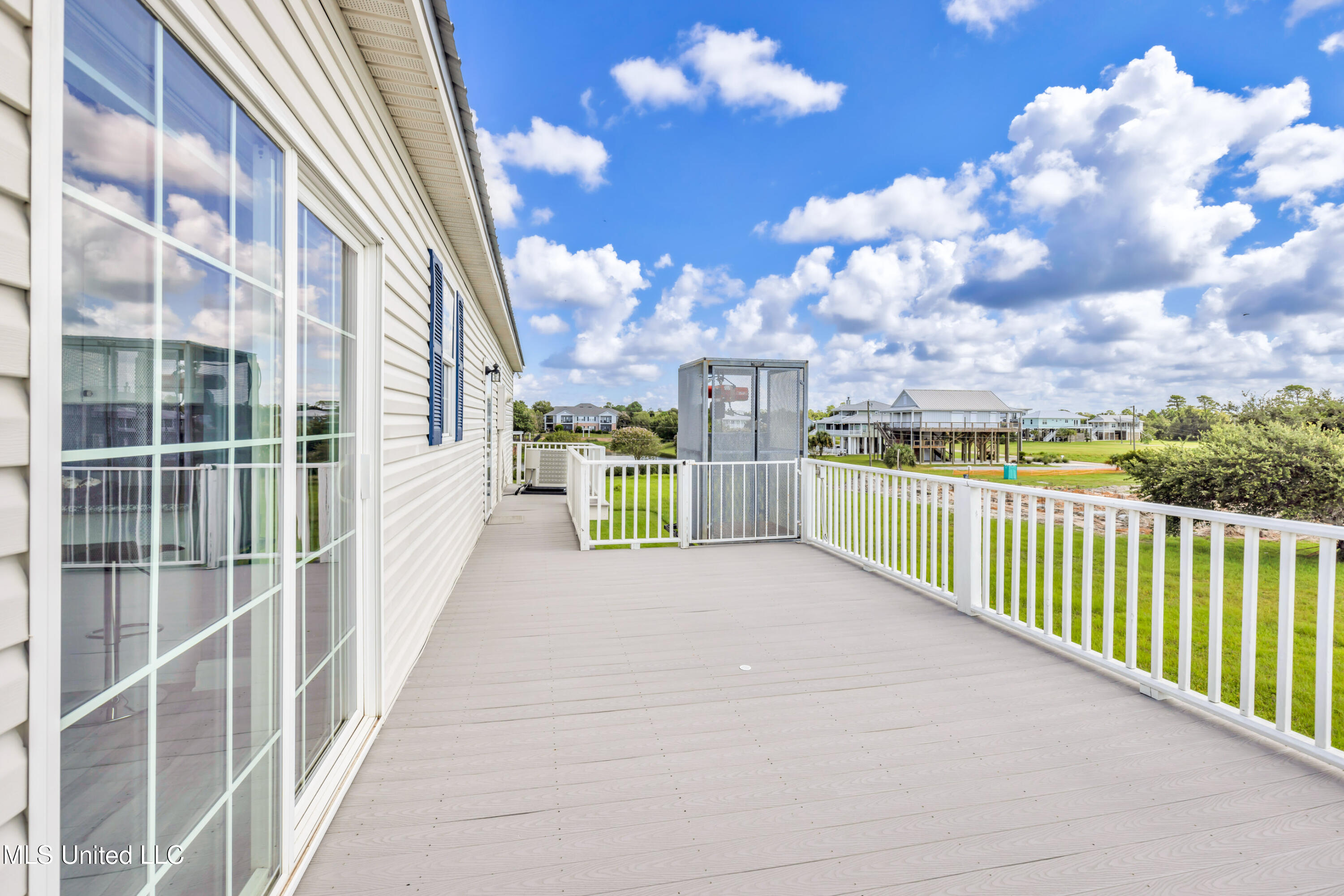 898 W Beach Boulevard Property Photo 33