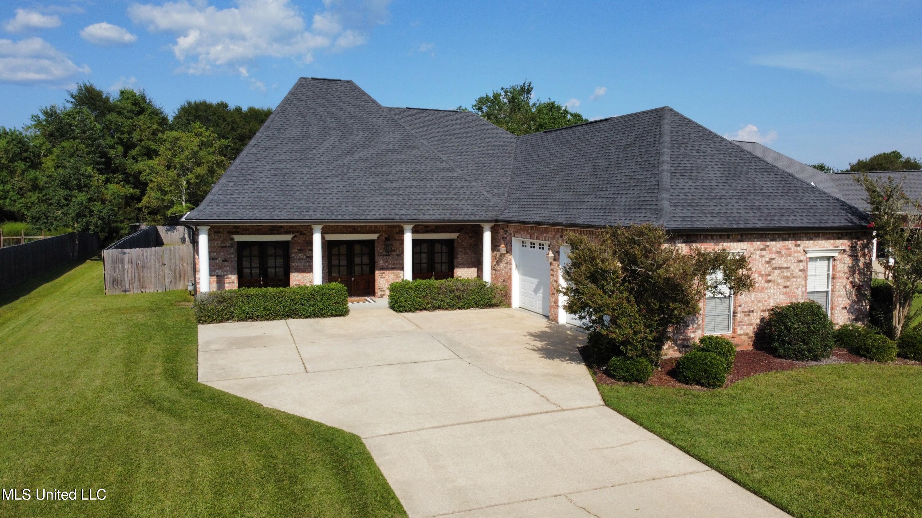 13576 Brayton Boulevard Property Photo 1