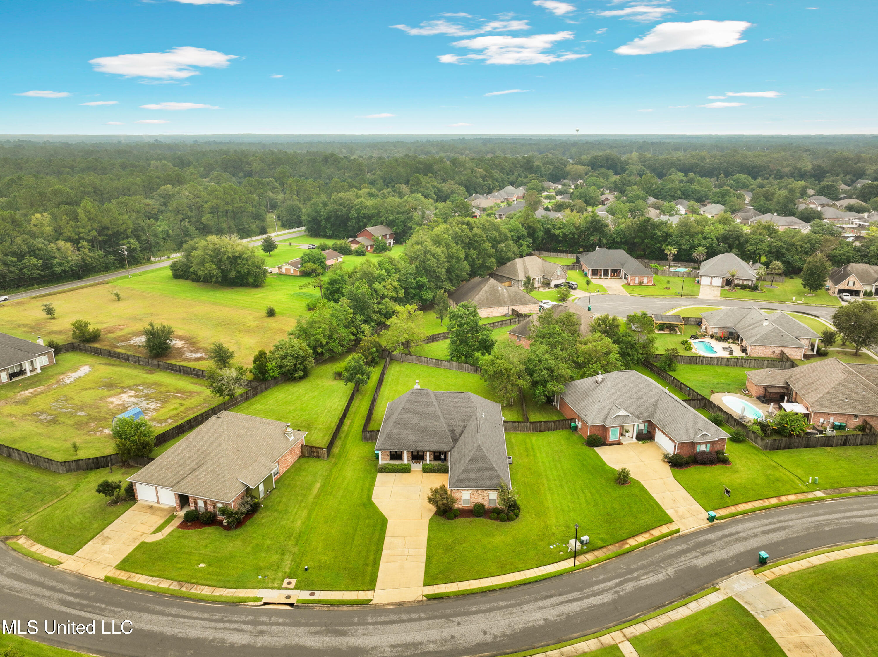 13576 Brayton Boulevard Property Photo 2