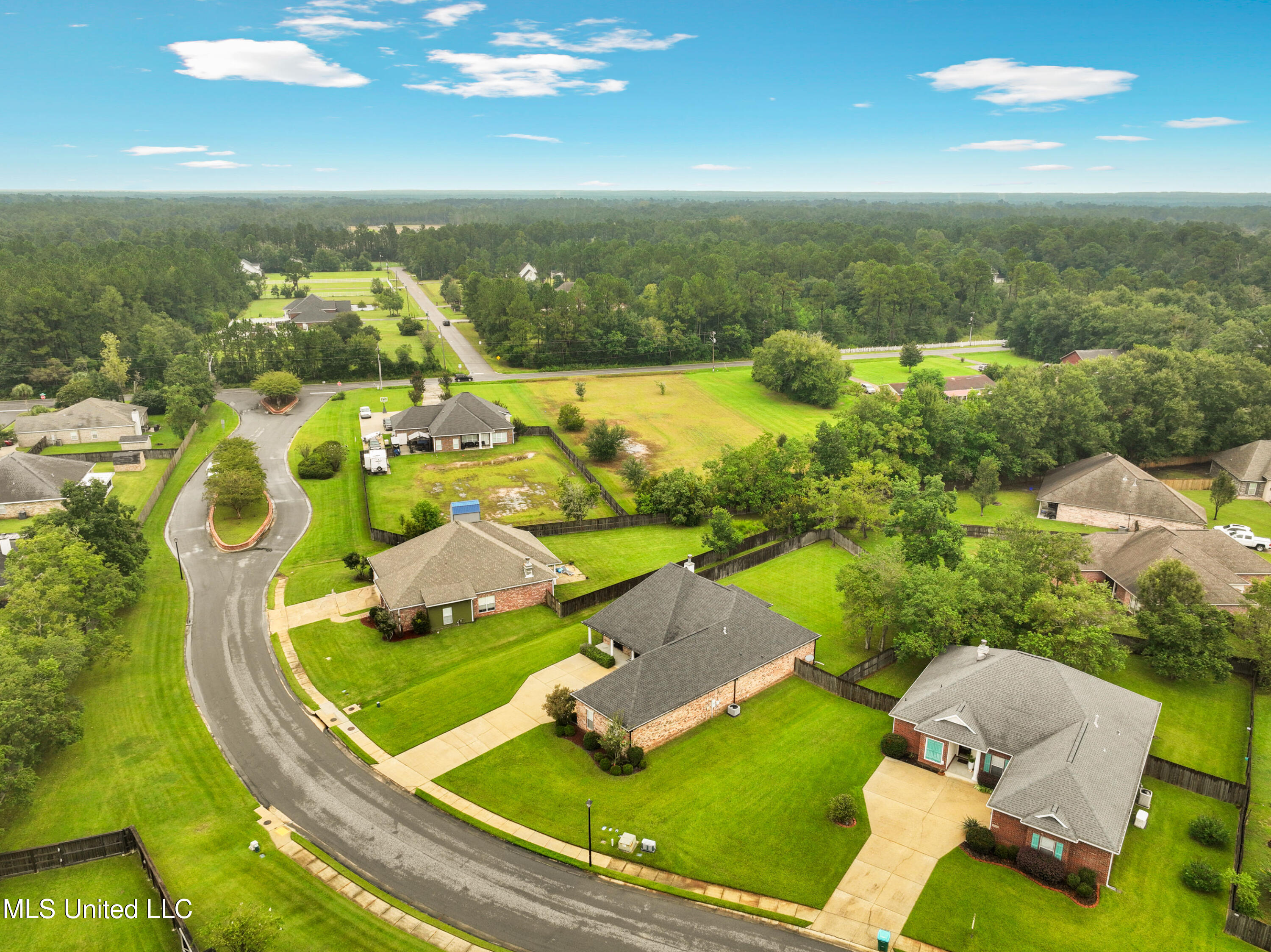 13576 Brayton Boulevard Property Photo 3
