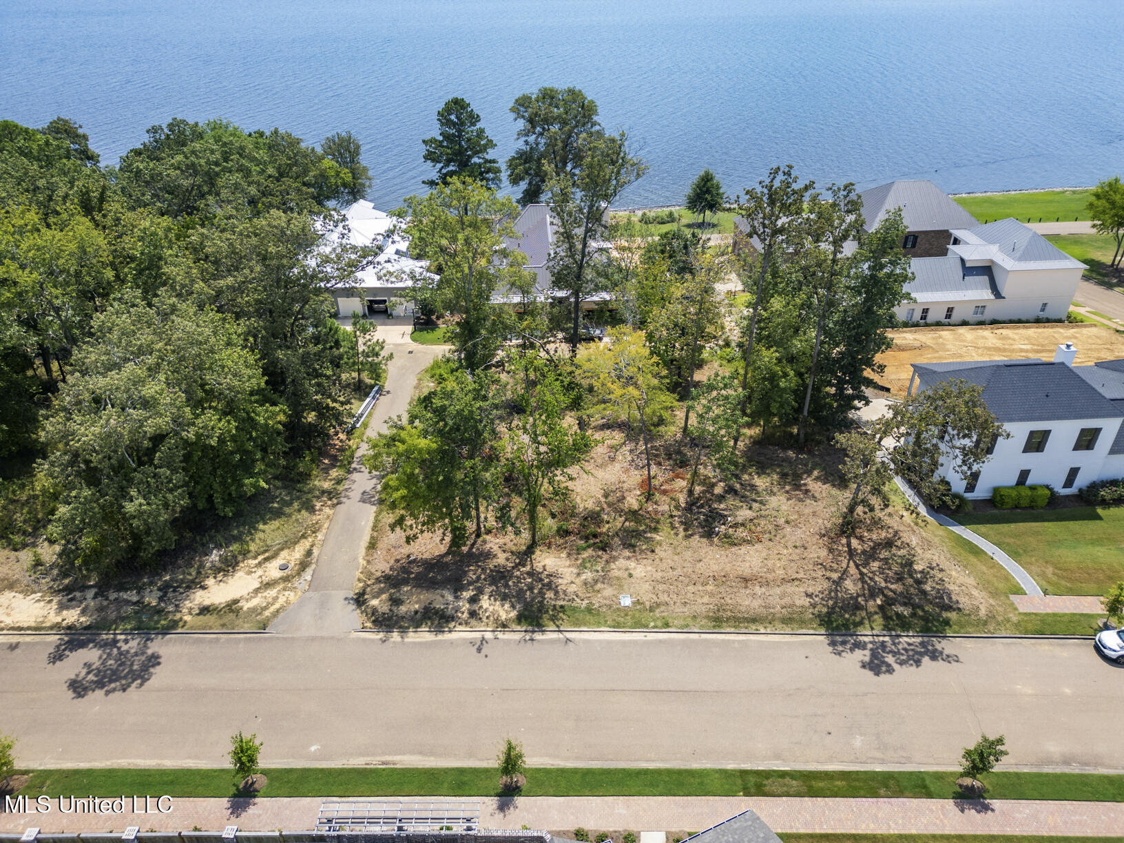 187 N Natchez Drive Property Photo 2