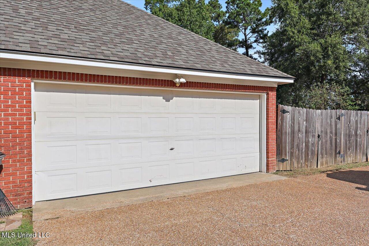 6002 Maplewood Property Photo 3