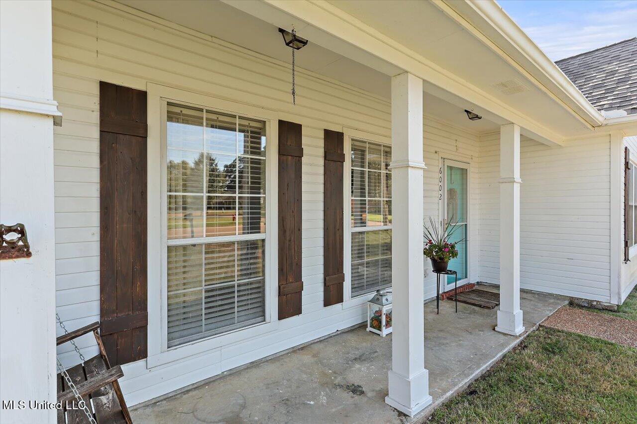 6002 Maplewood Property Photo 4