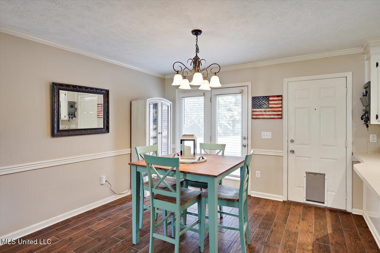 6002 Maplewood Property Photo 11