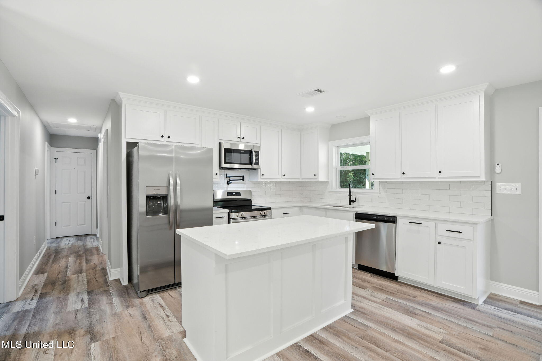 61 Madden Road Property Photo 6