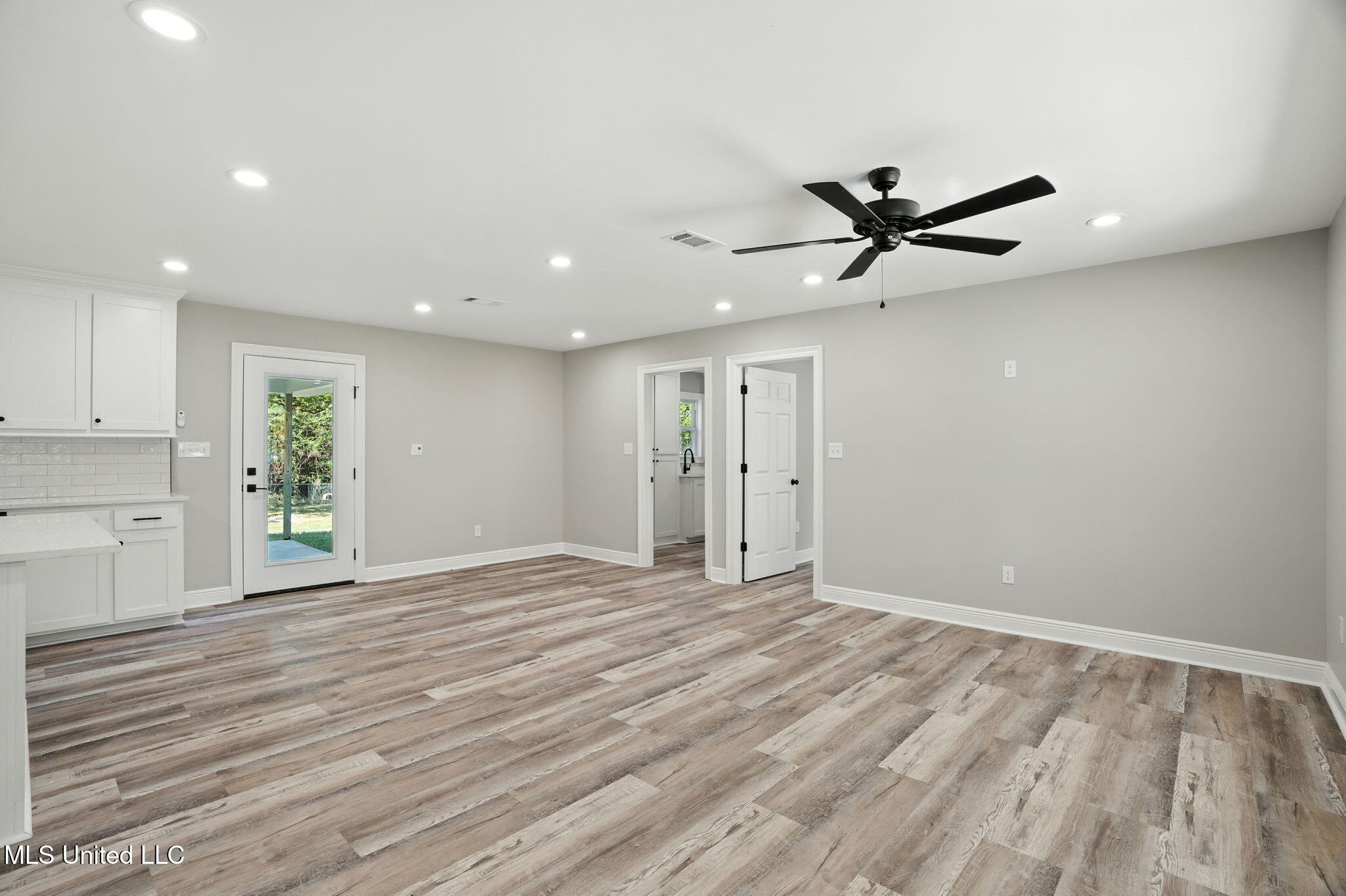 61 Madden Road Property Photo 9