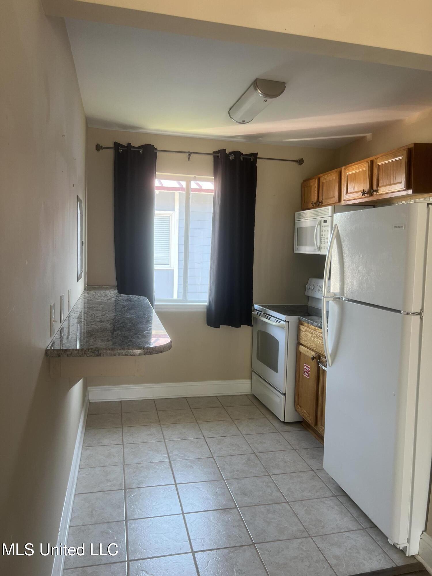1664 Beach Boulevard Property Photo 8