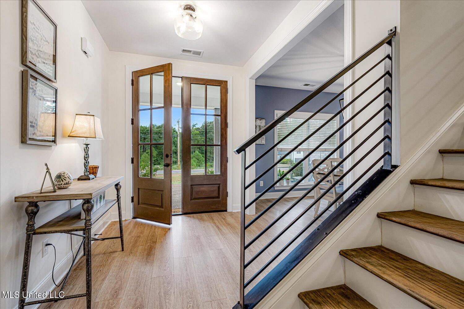 301 Fairview Trail Property Photo 4