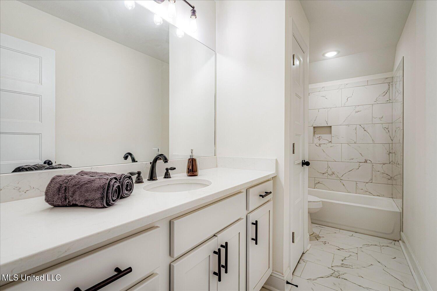 301 Fairview Trail Property Photo 18