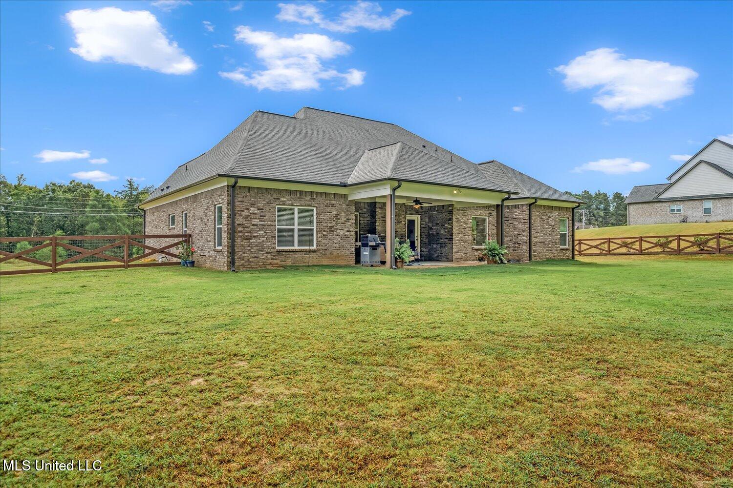 301 Fairview Trail Property Photo 21