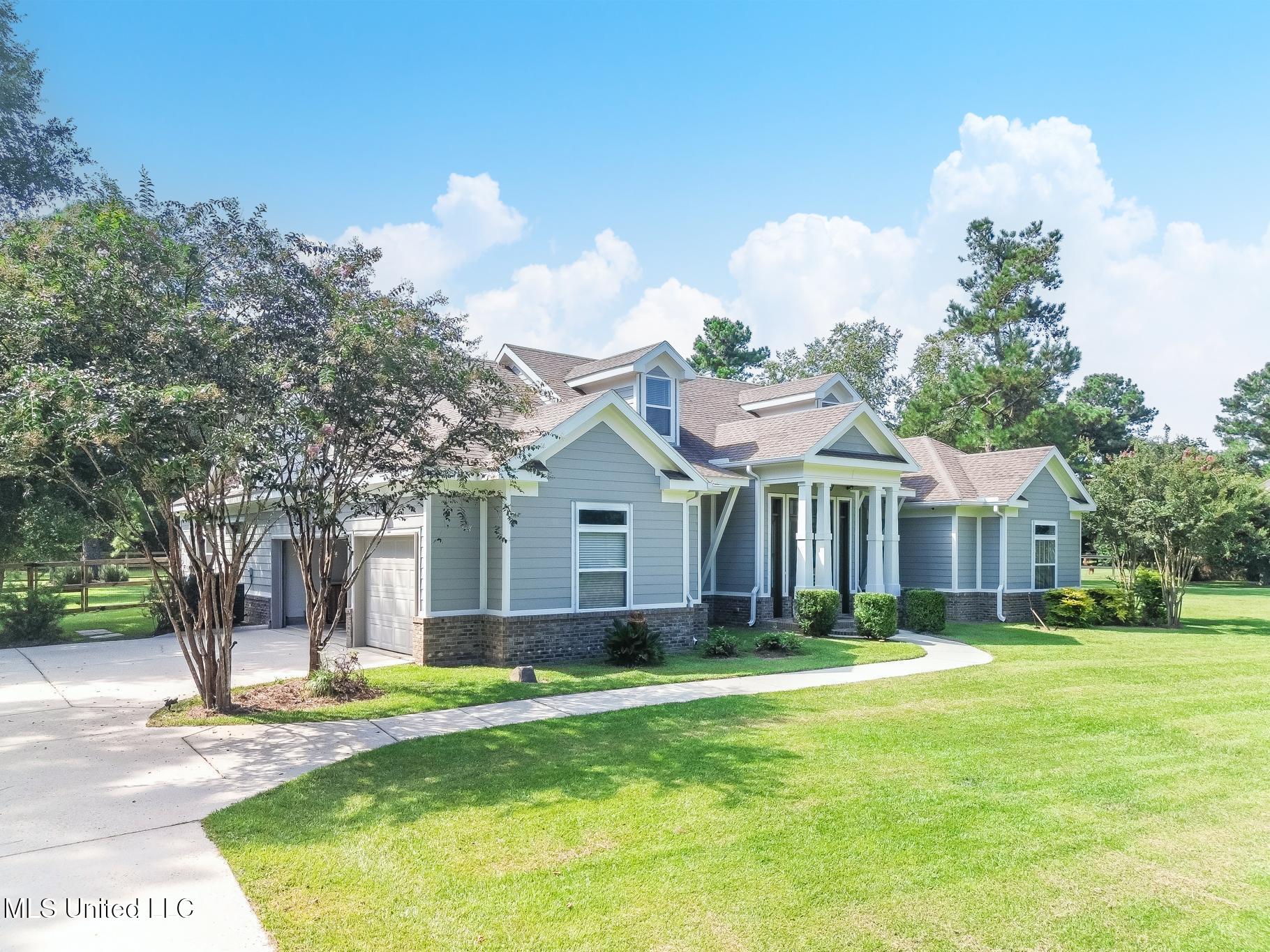 23894 Stablewood Drive Property Photo 1