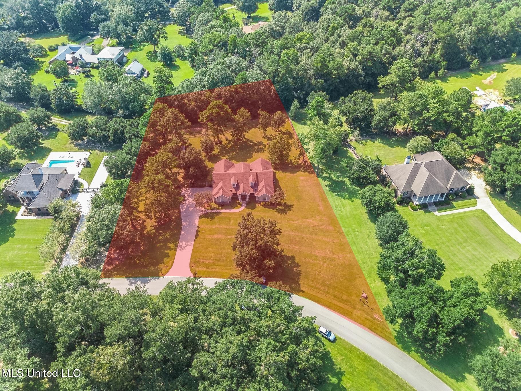 23894 Stablewood Drive Property Photo 4