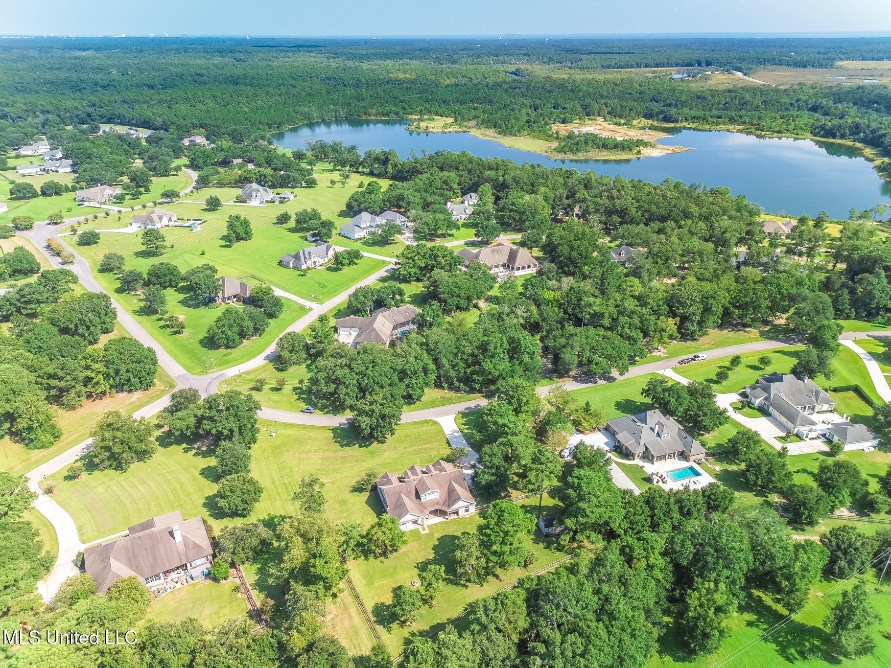 23894 Stablewood Drive Property Photo 8