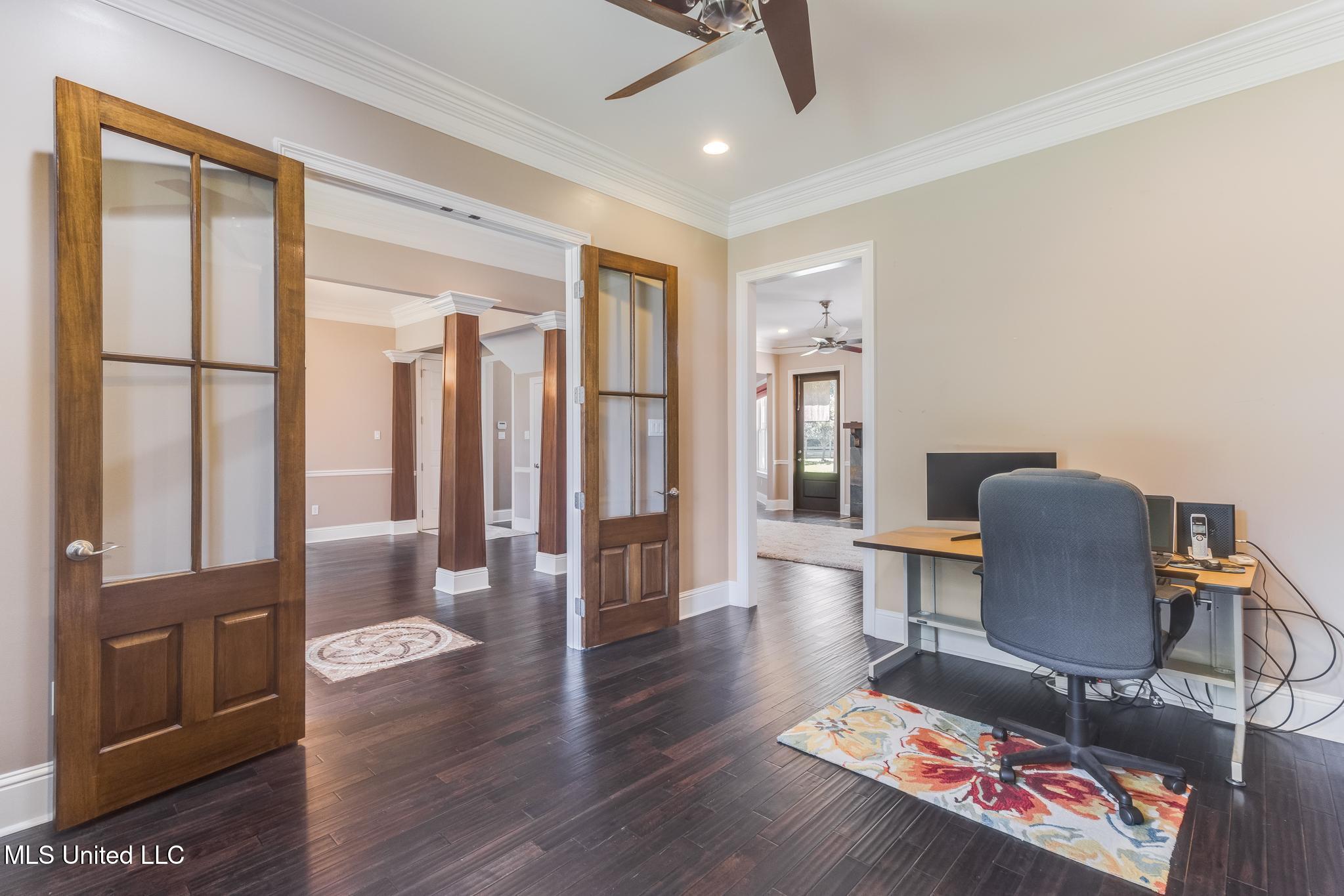 23894 Stablewood Drive Property Photo 14