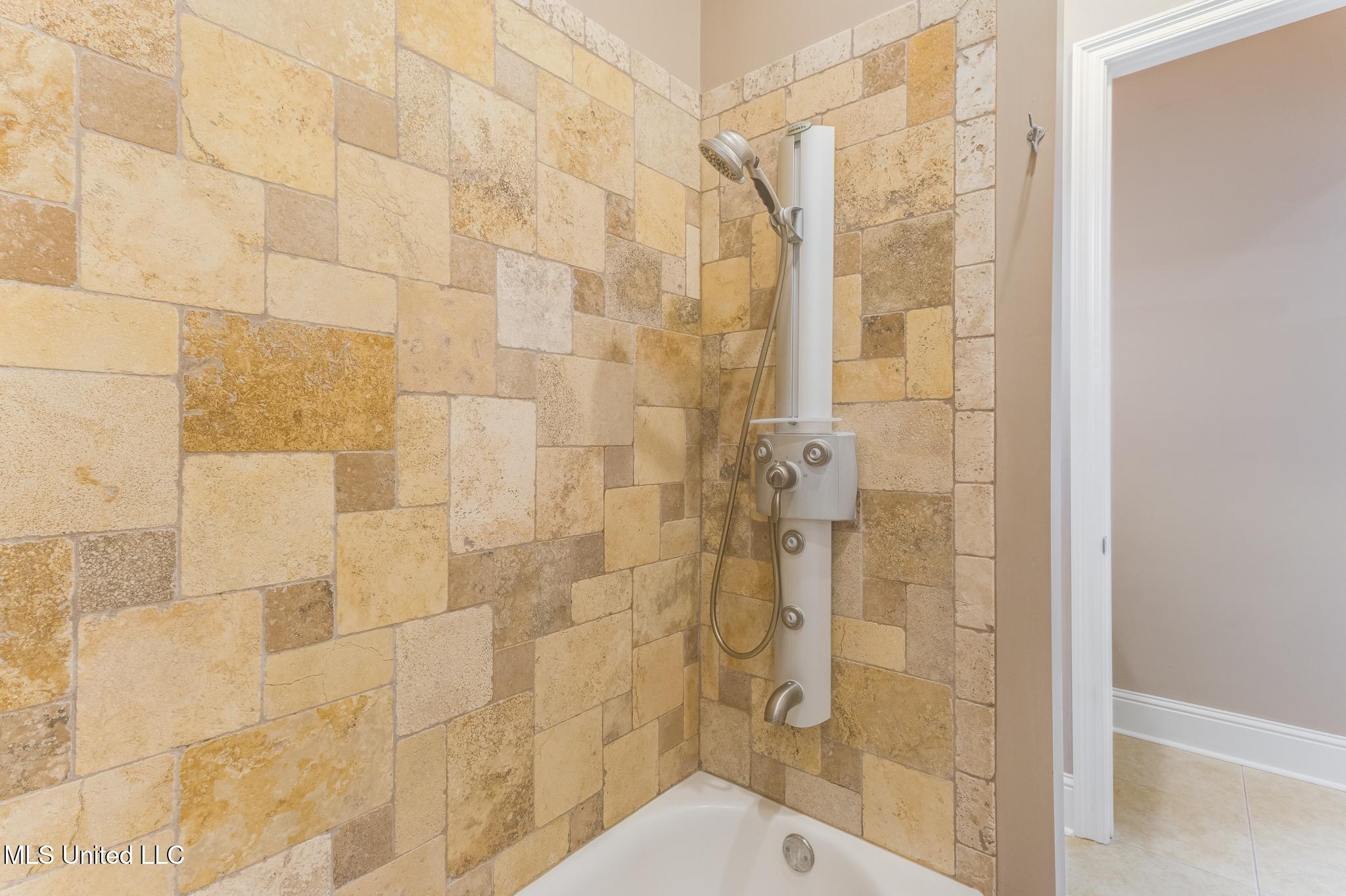 23894 Stablewood Drive Property Photo 27