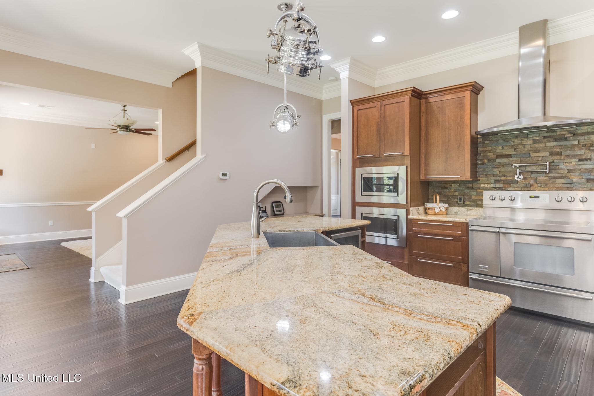 23894 Stablewood Drive Property Photo 35