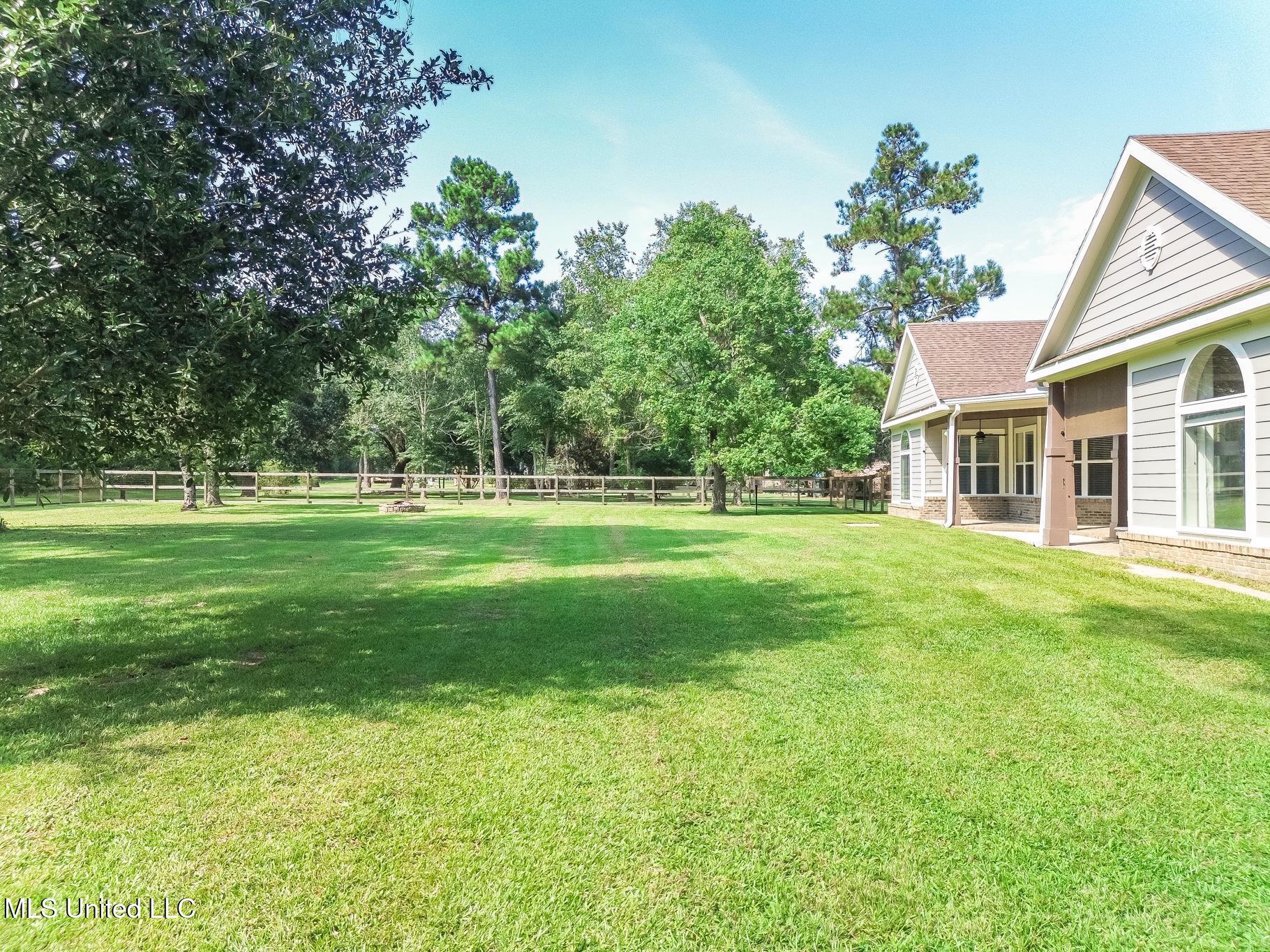 23894 Stablewood Drive Property Photo 48