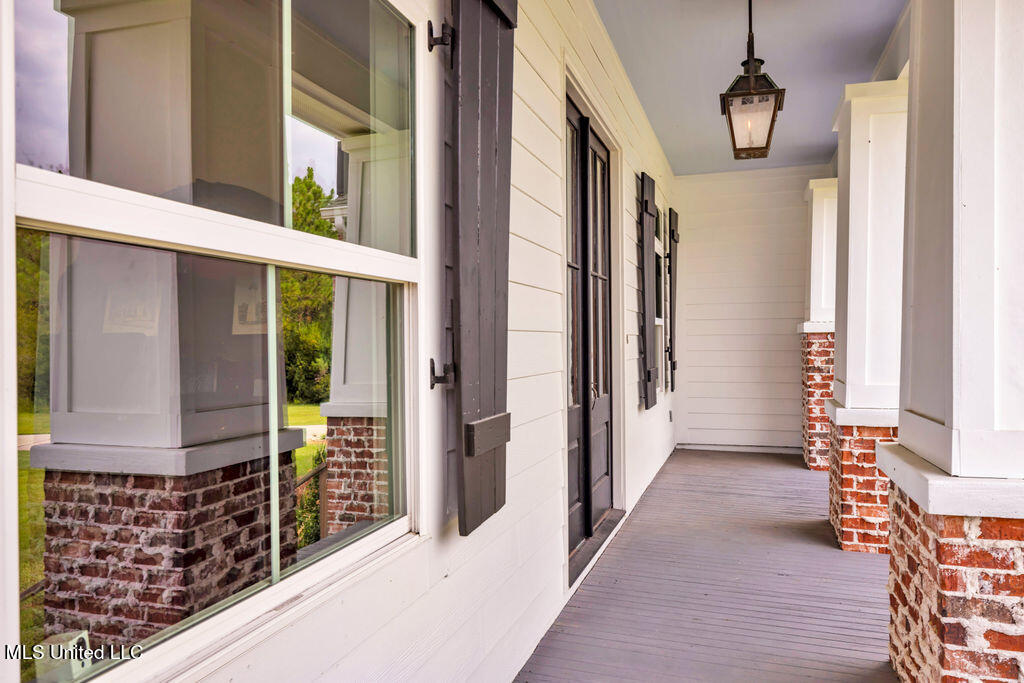 6408 Seawinds Boulevard Property Photo 6