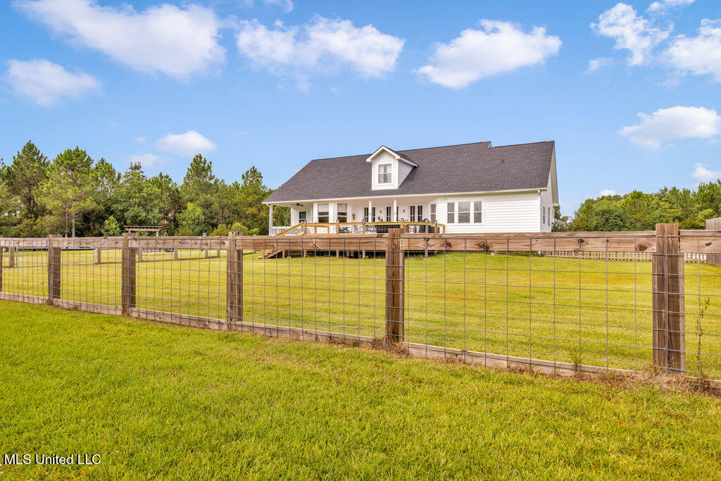 6408 Seawinds Boulevard Property Photo 11