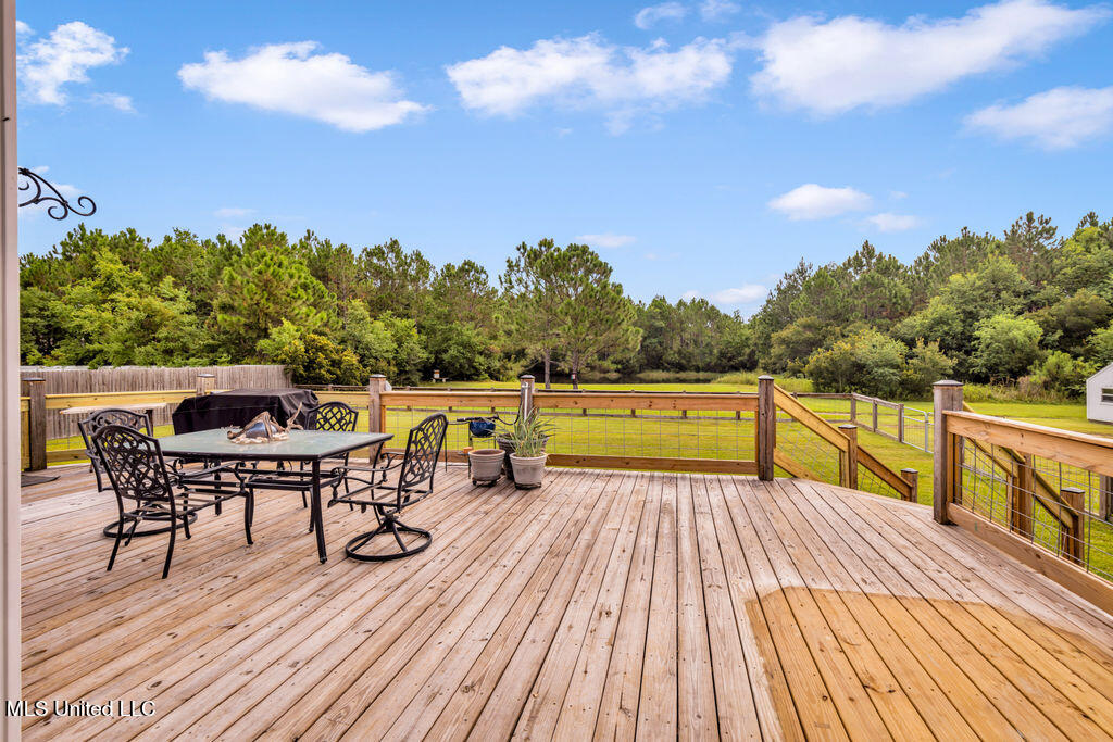 6408 Seawinds Boulevard Property Photo 19