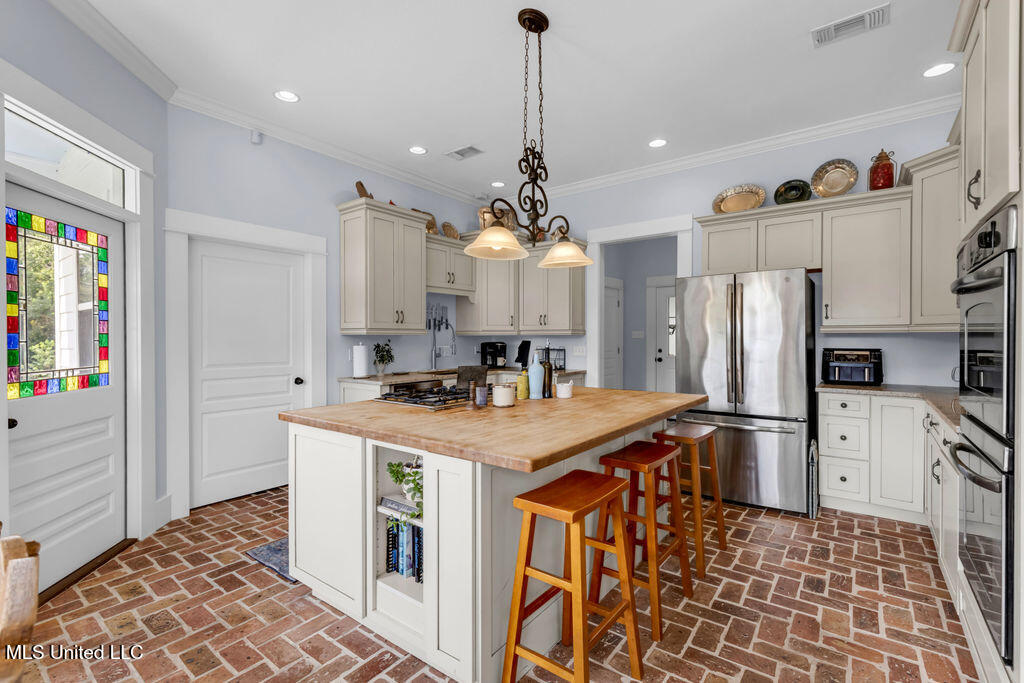 6408 Seawinds Boulevard Property Photo 30