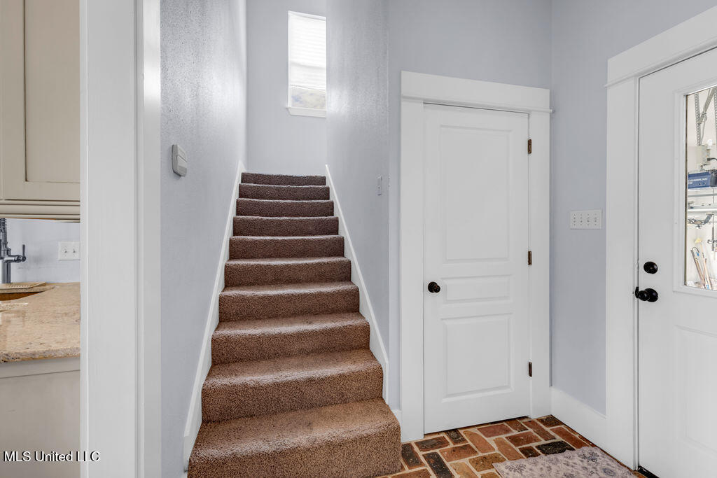 6408 Seawinds Boulevard Property Photo 48