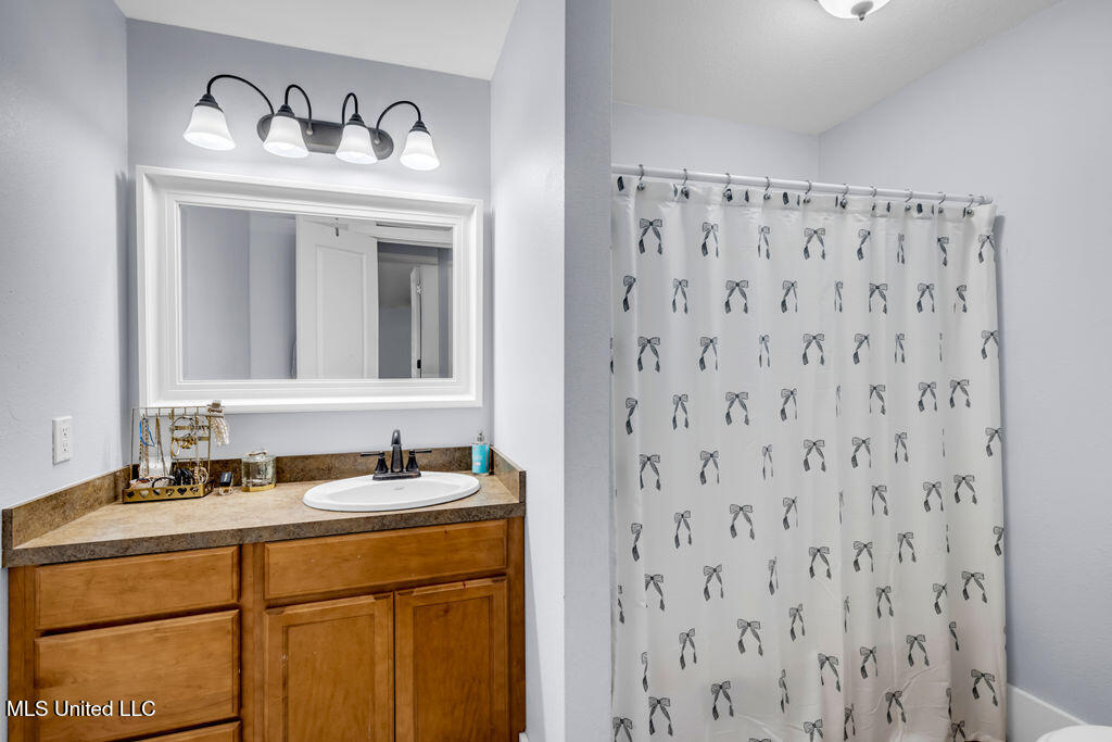 6408 Seawinds Boulevard Property Photo 55