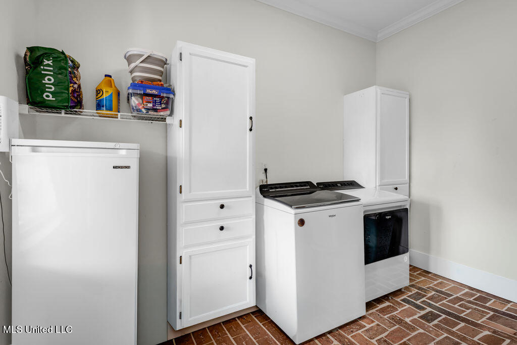 6408 Seawinds Boulevard Property Photo 56