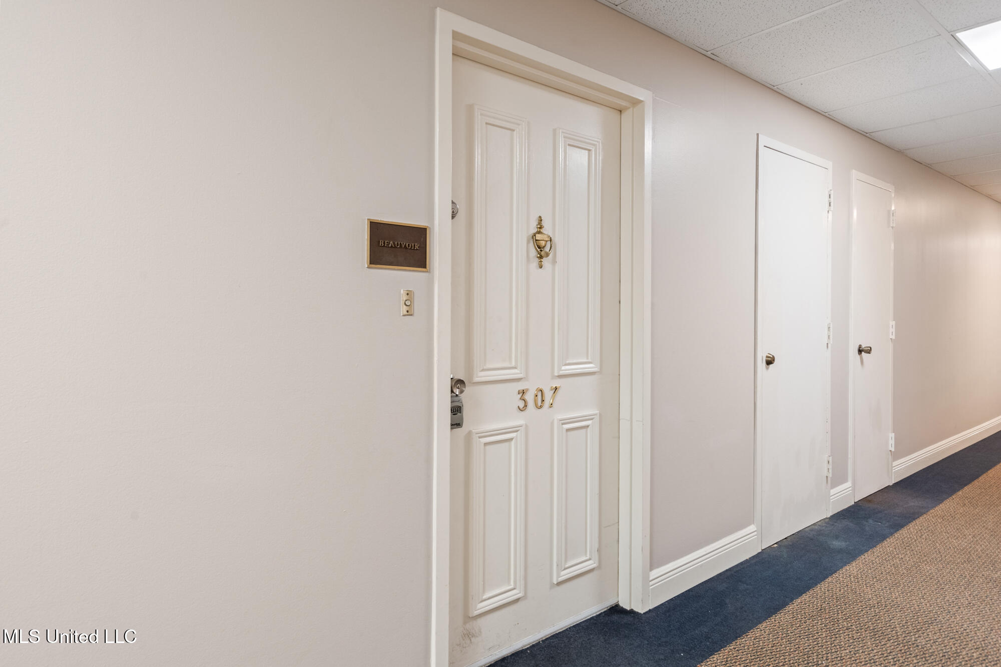 1130 Beach Boulevard Property Photo 3