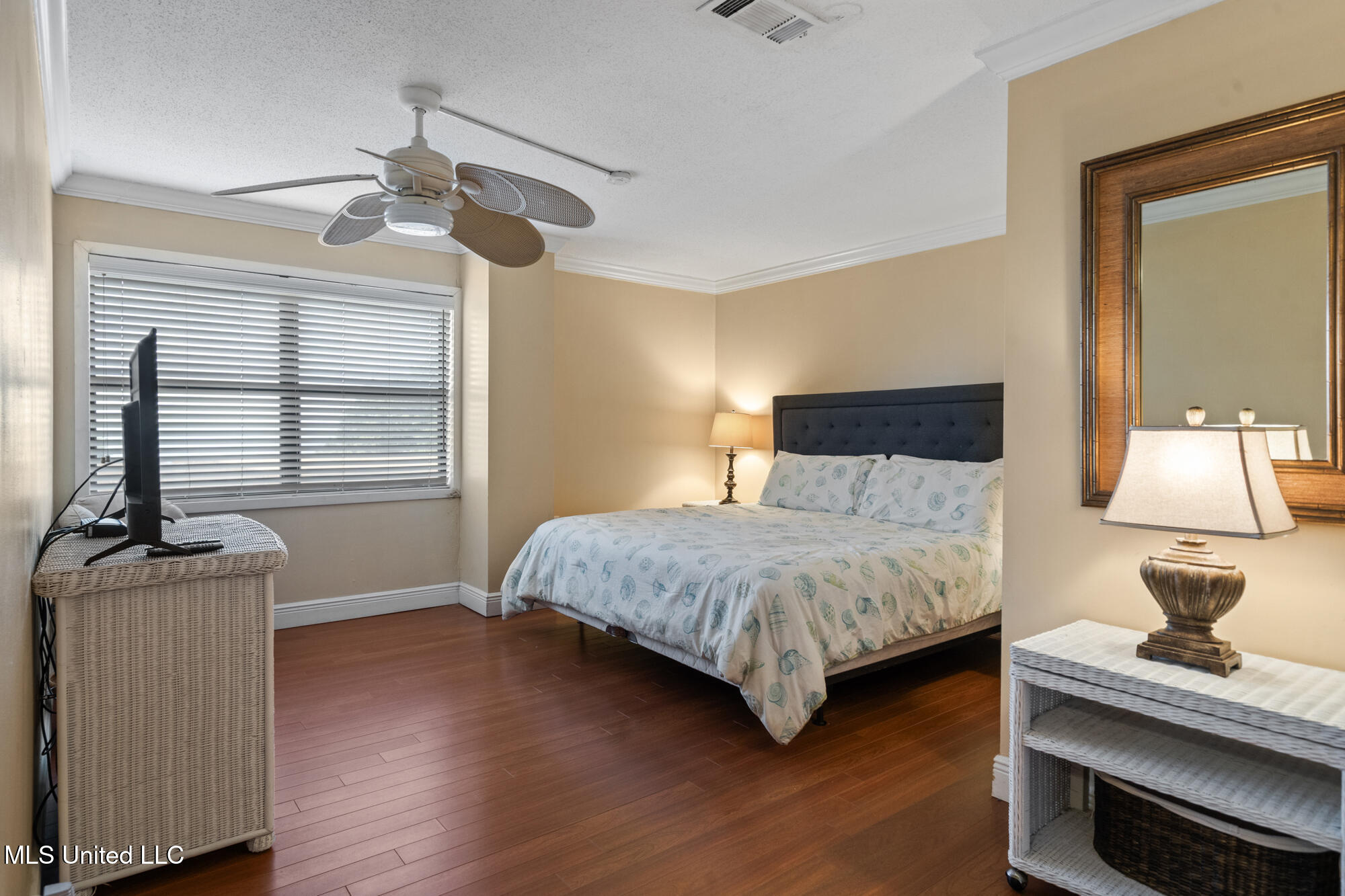 1130 Beach Boulevard Property Photo 9