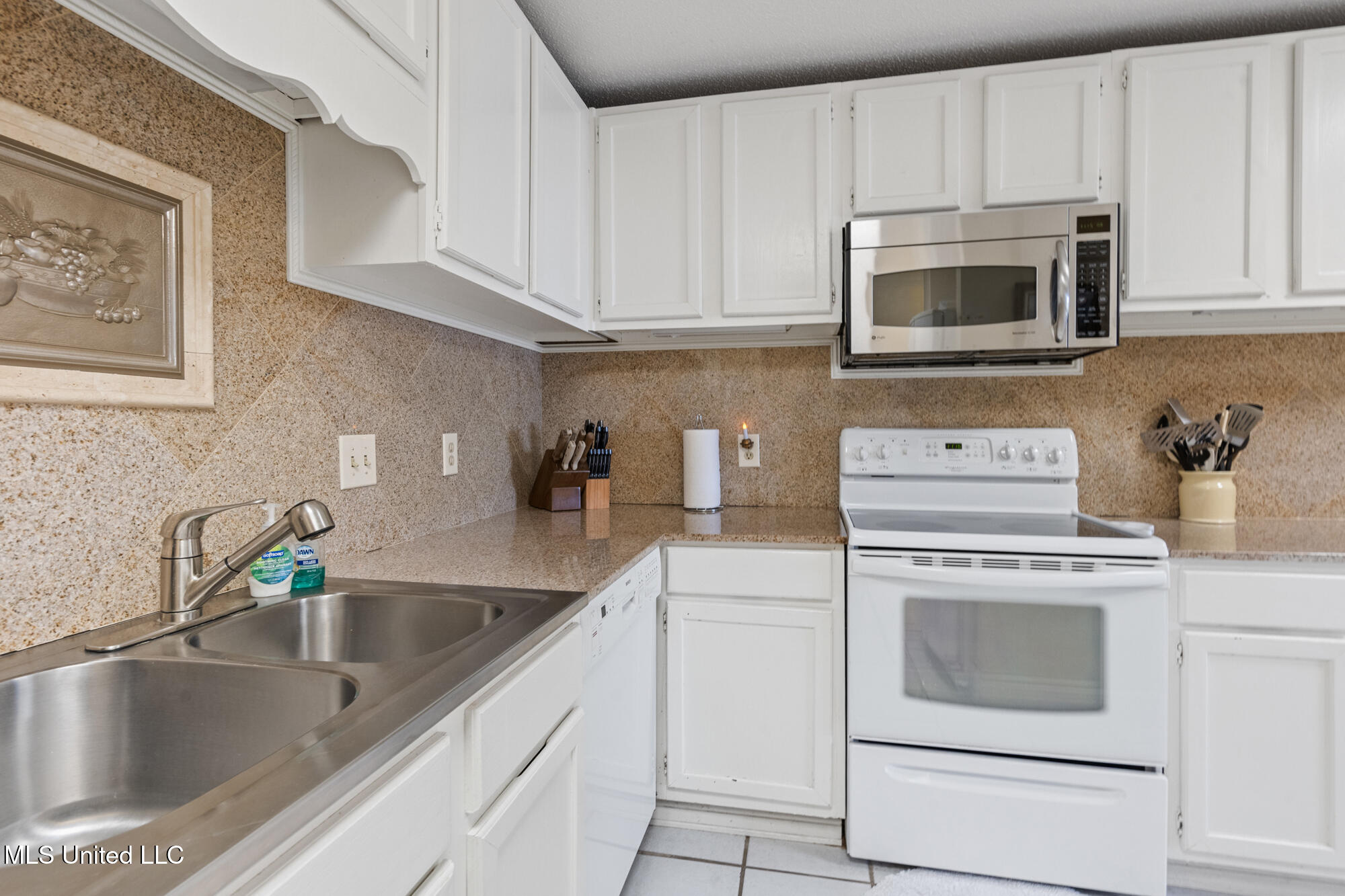 1130 Beach Boulevard Property Photo 15