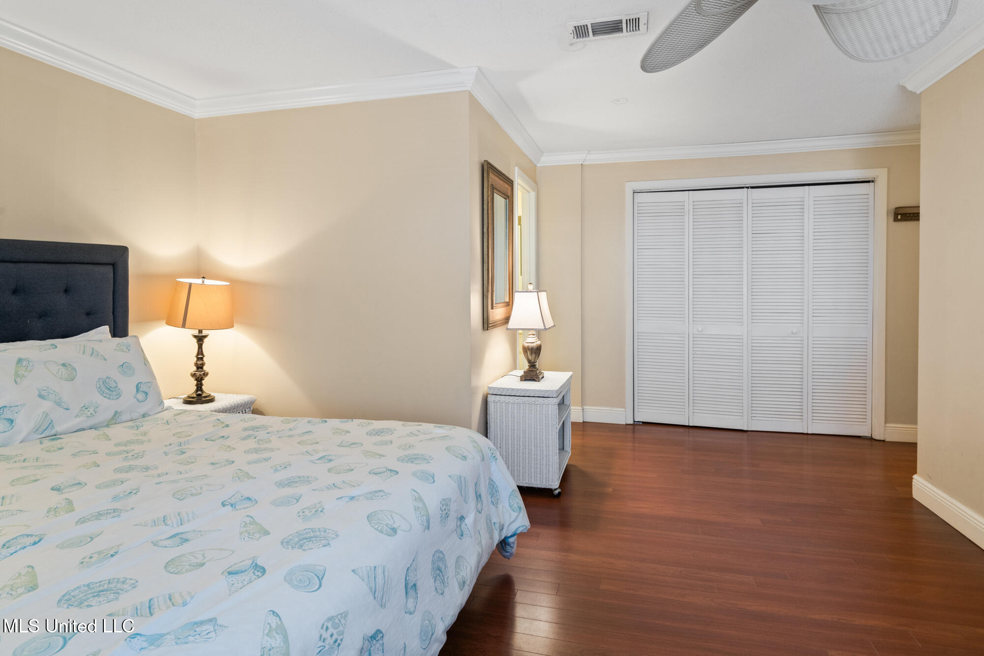 1130 Beach Boulevard Property Photo 17