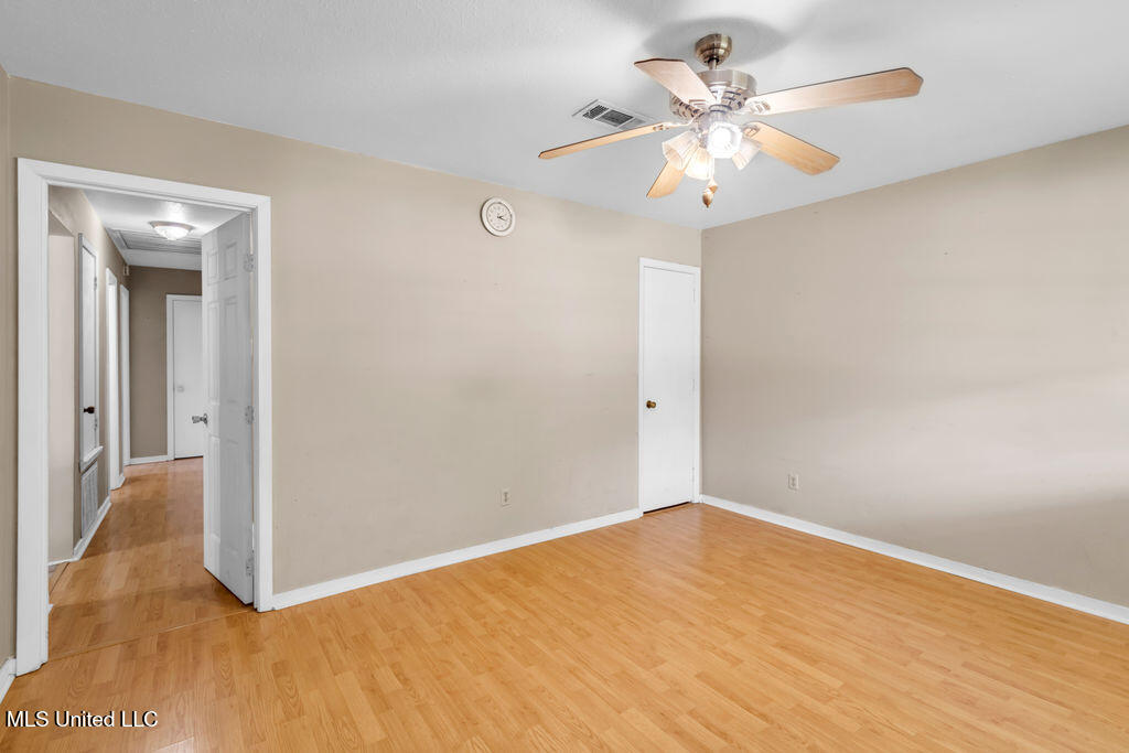 101 North Street Property Photo 6