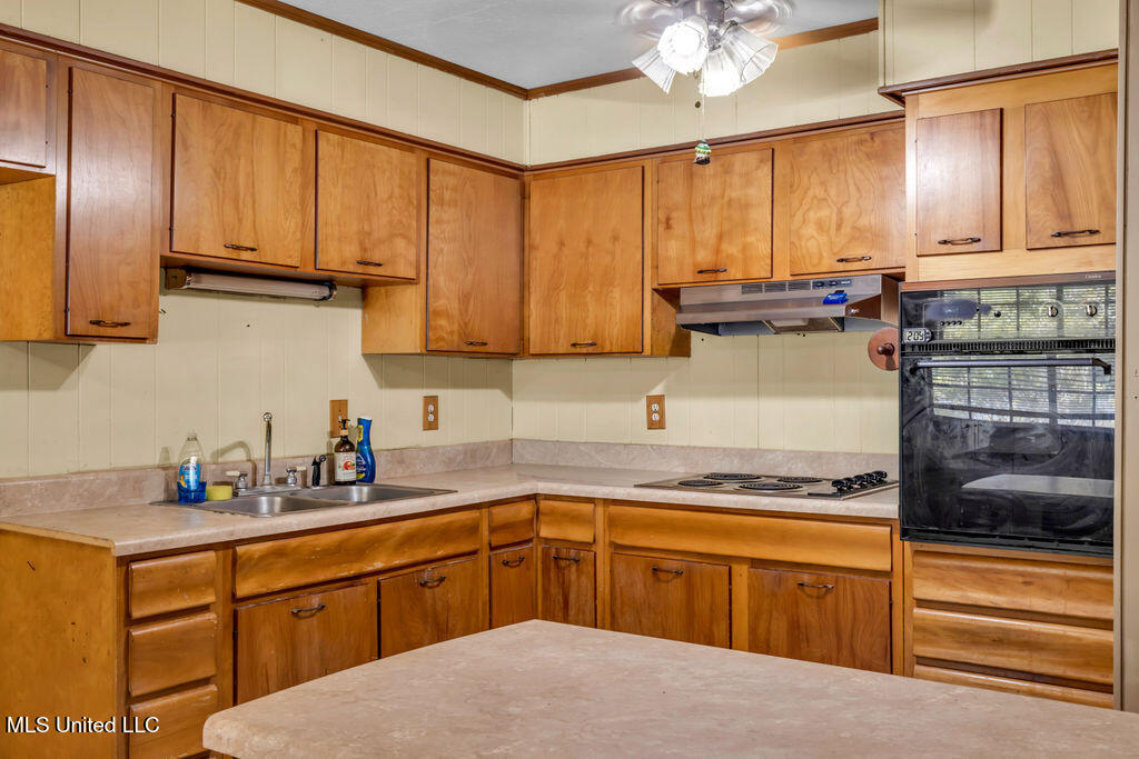 101 North Street Property Photo 11