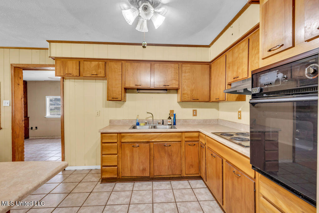 101 North Street Property Photo 12