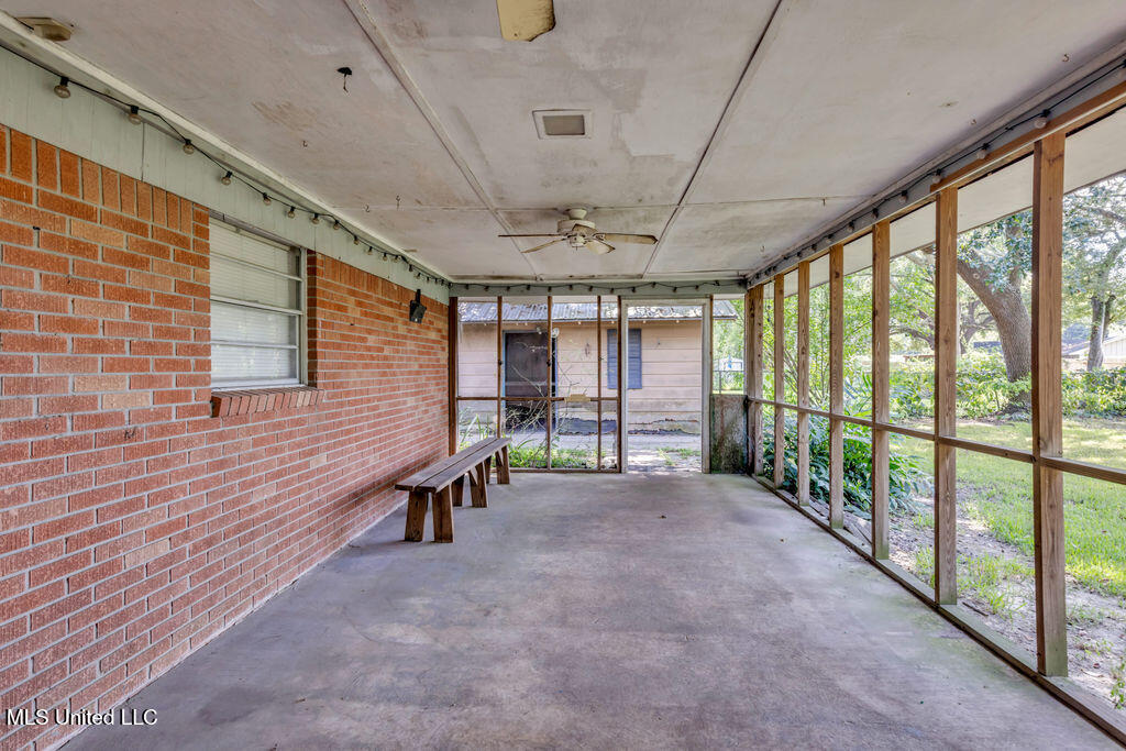 101 North Street Property Photo 26