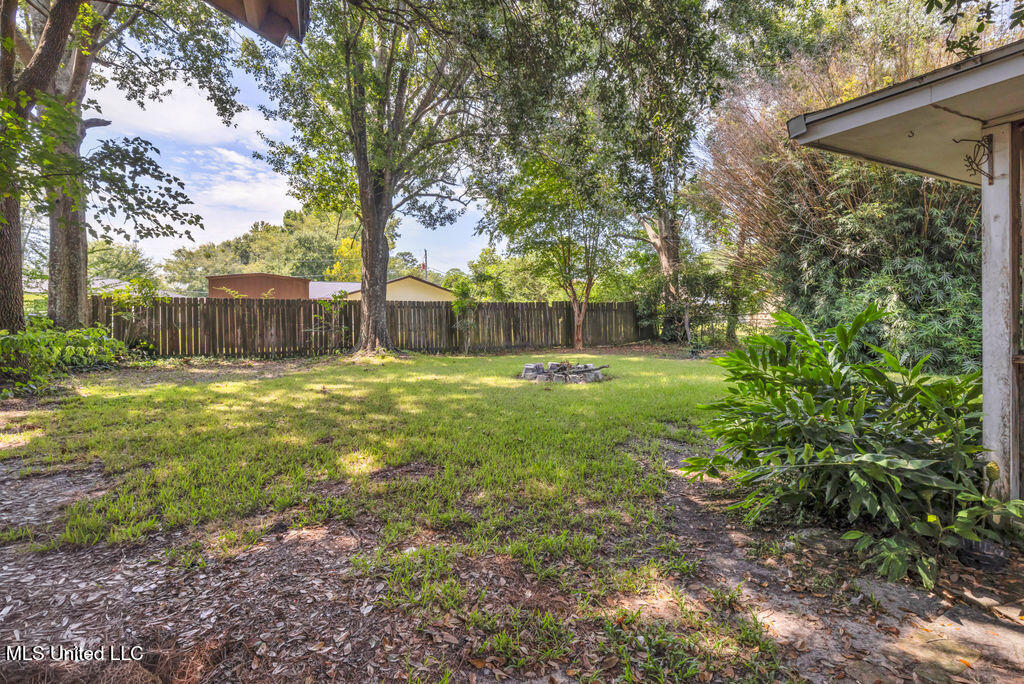 101 North Street Property Photo 31