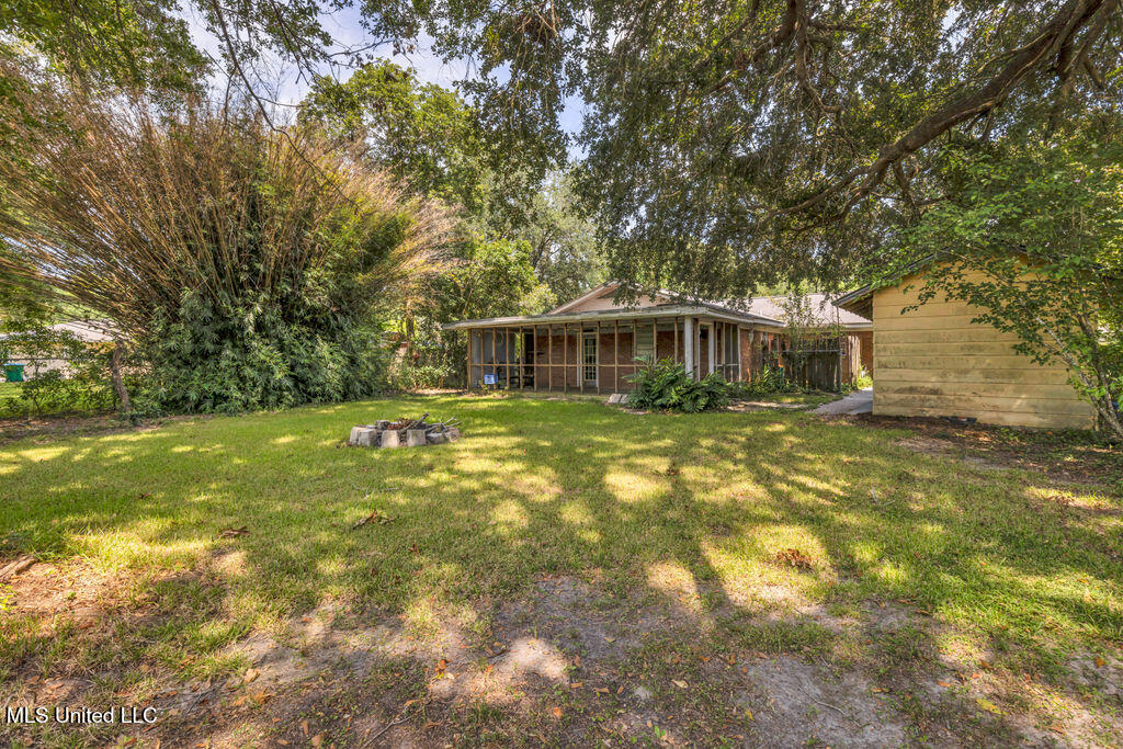 101 North Street Property Photo 32