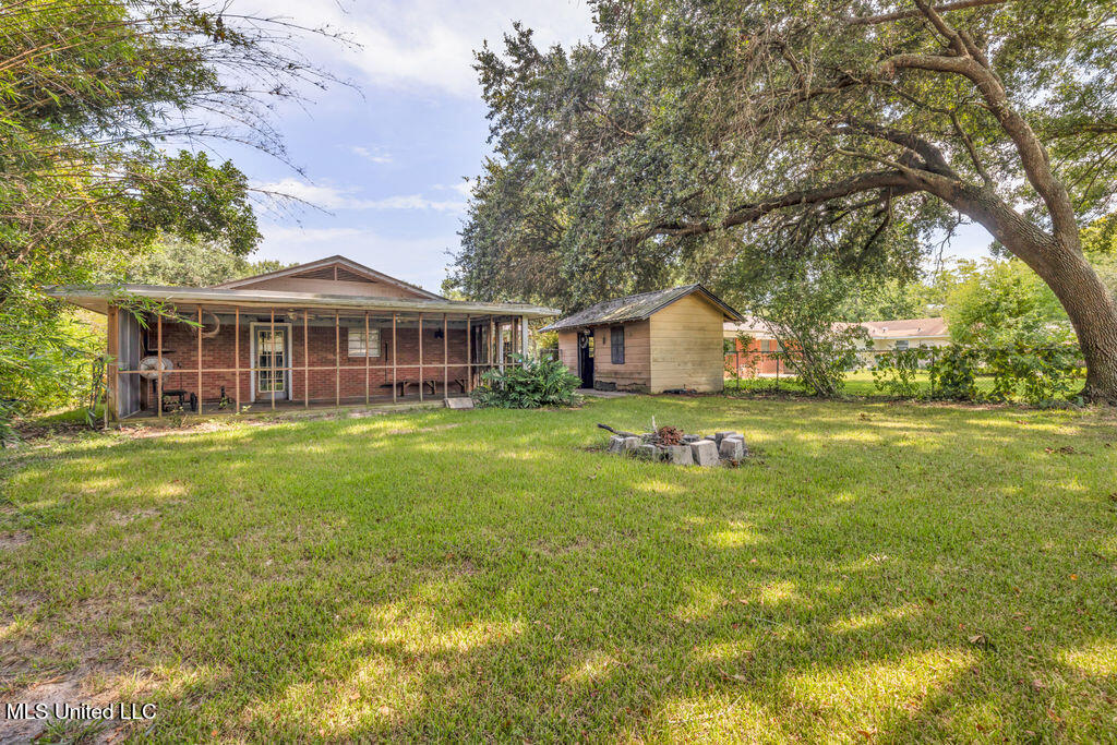 101 North Street Property Photo 33