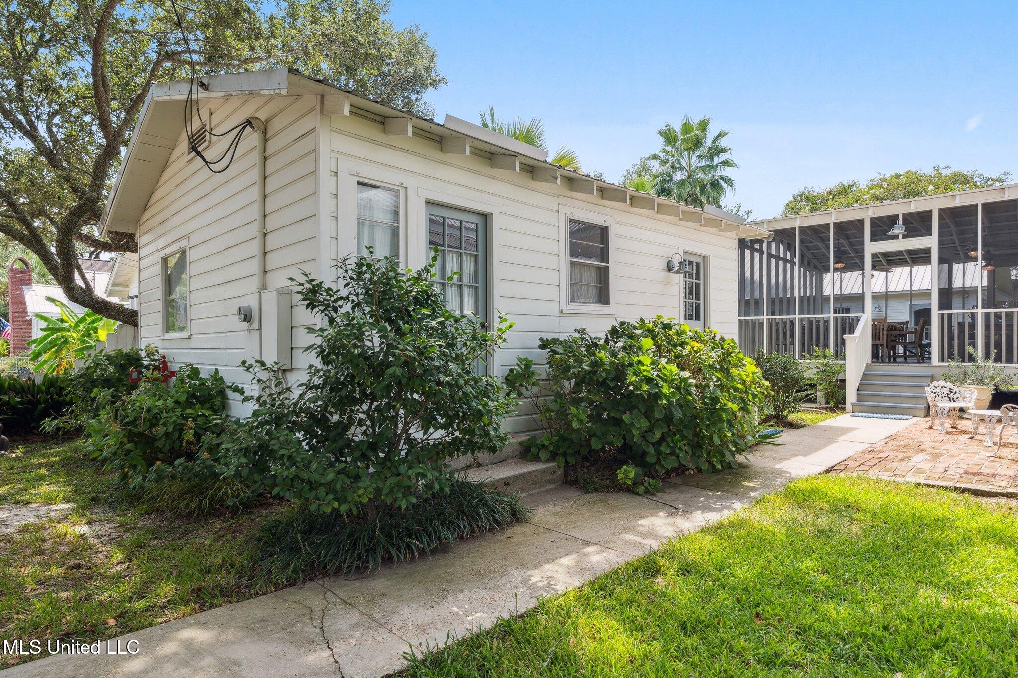 200 Carroll Avenue Property Photo 19