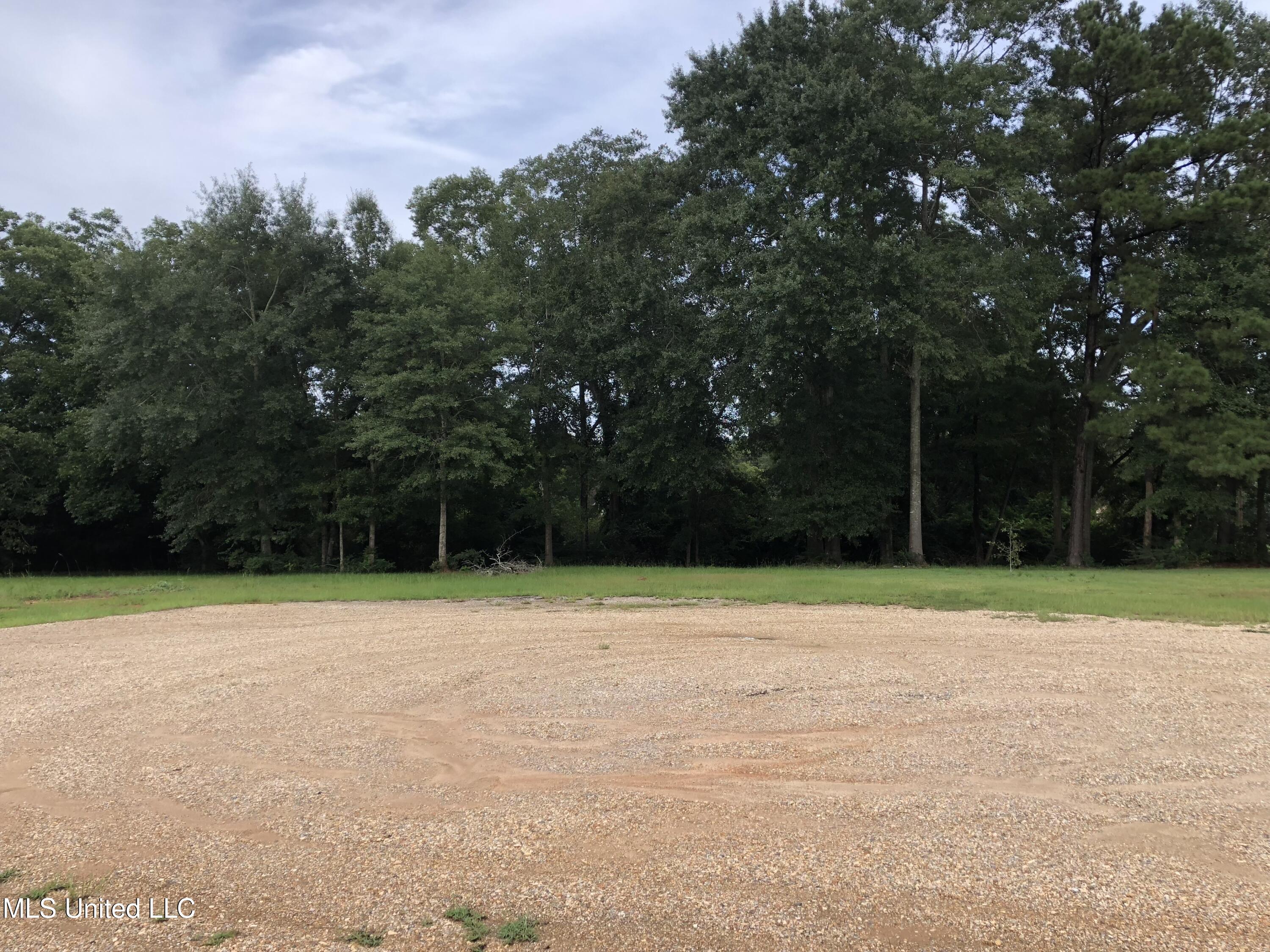 Us-11 Property Photo 4