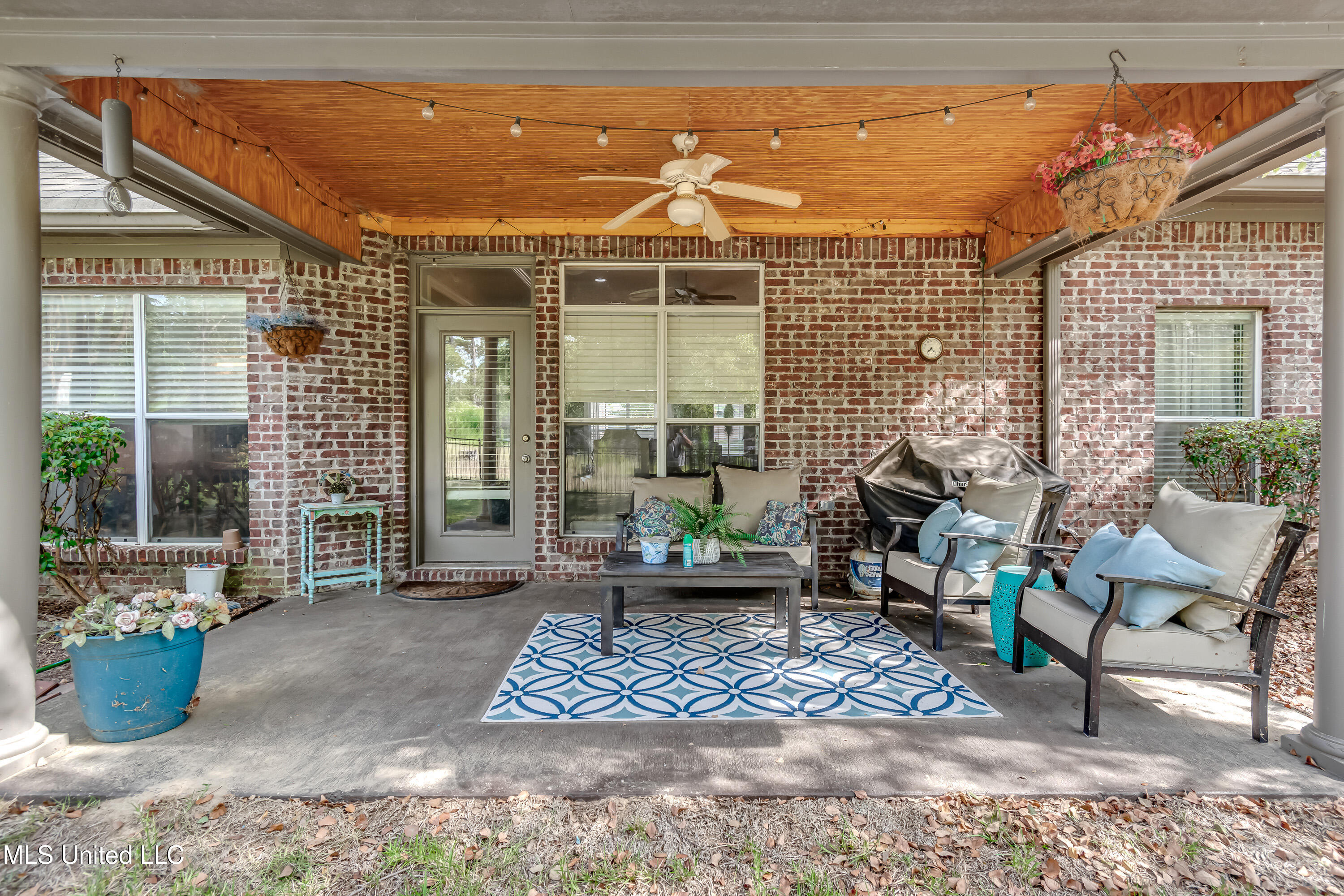 163 Seville Way Property Photo 13