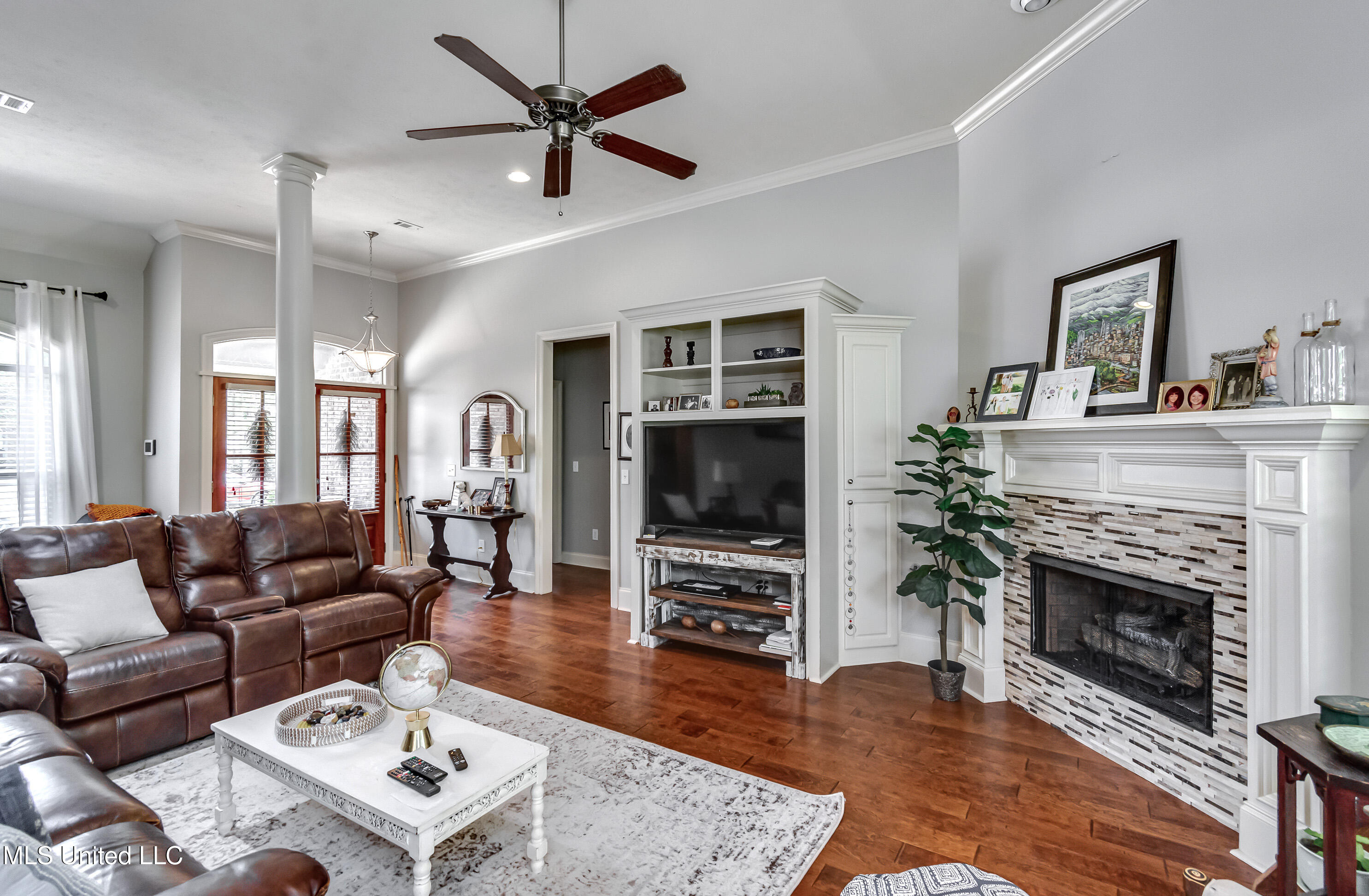 163 Seville Way Property Photo 17