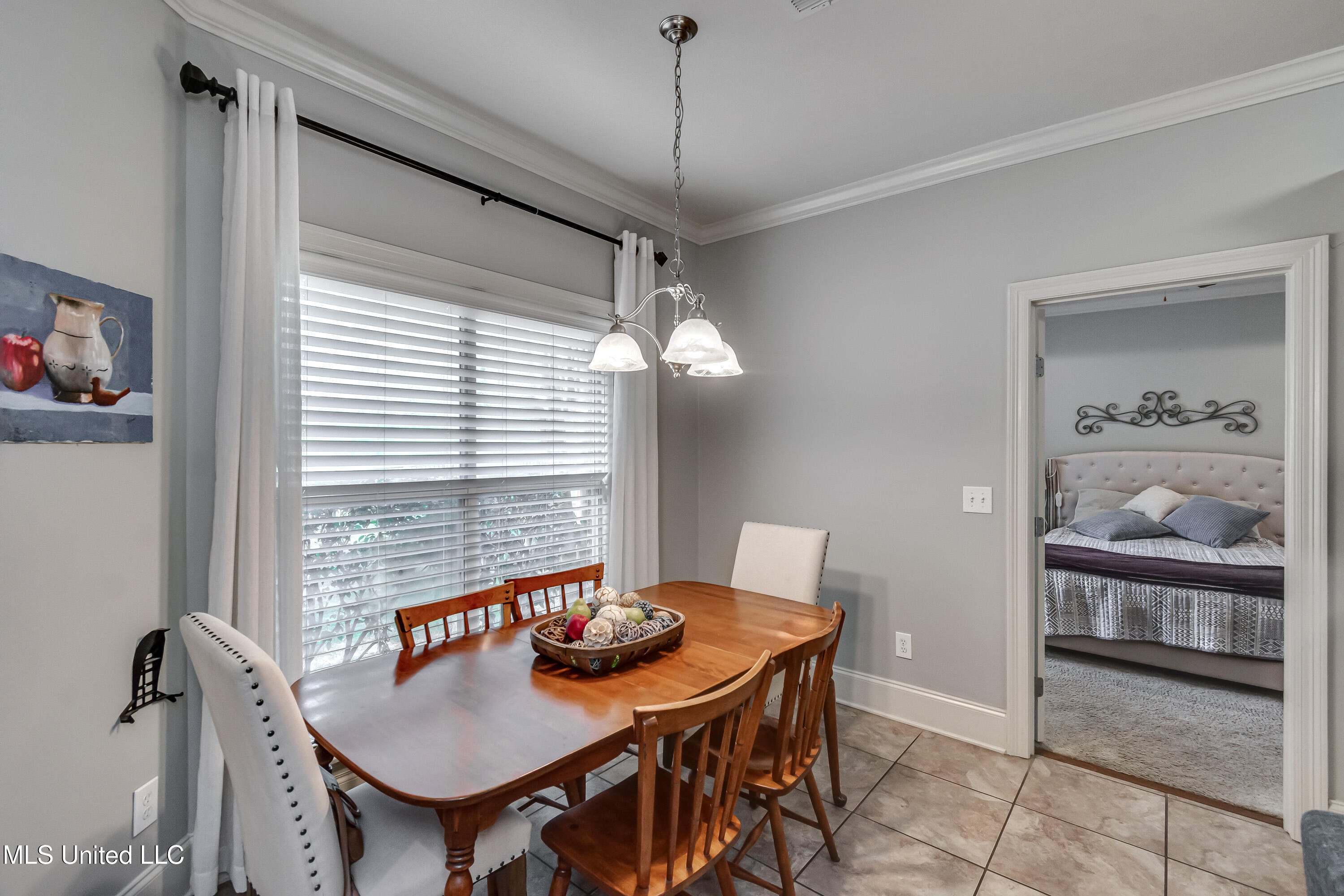 163 Seville Way Property Photo 20