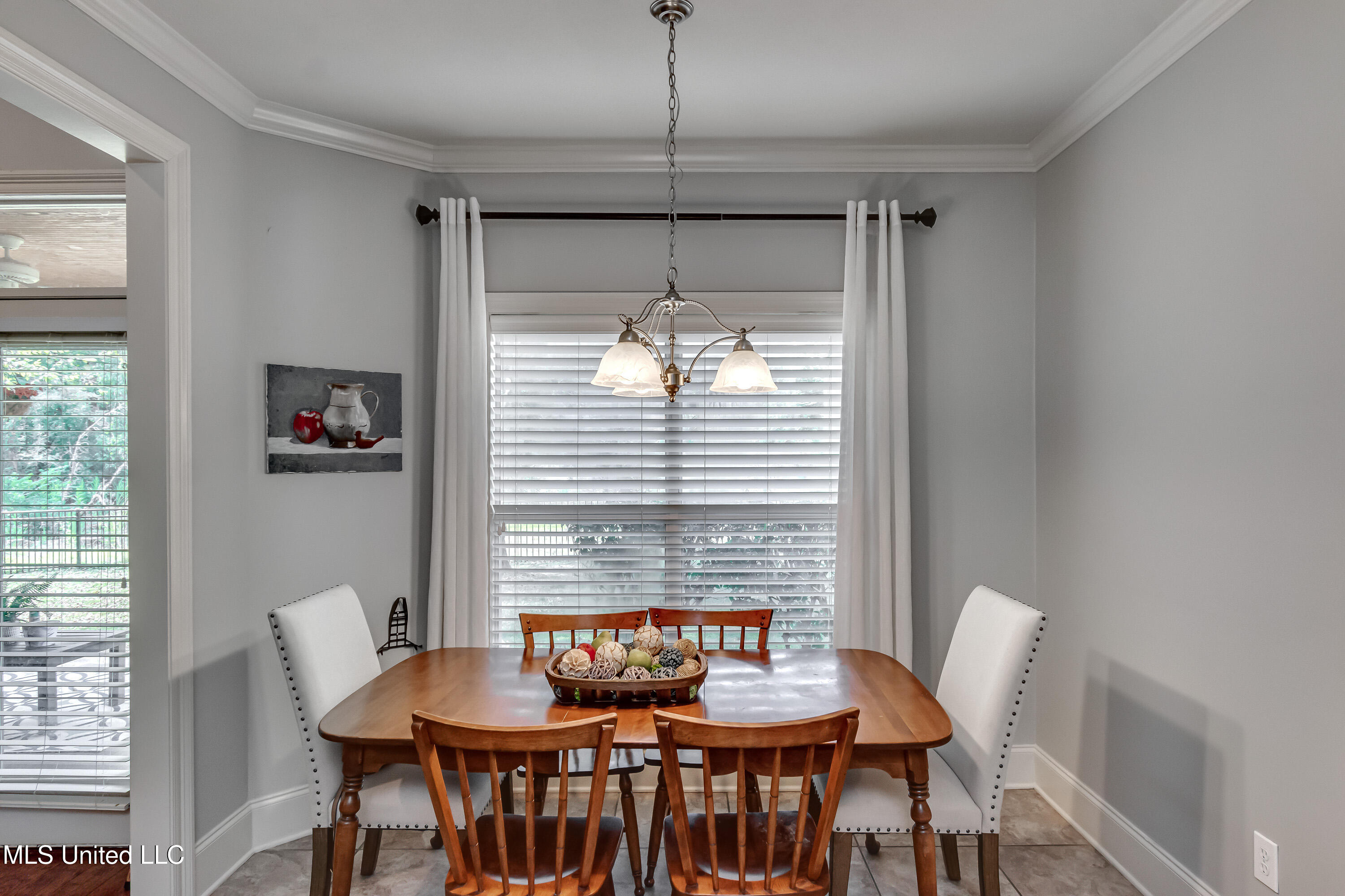 163 Seville Way Property Photo 22