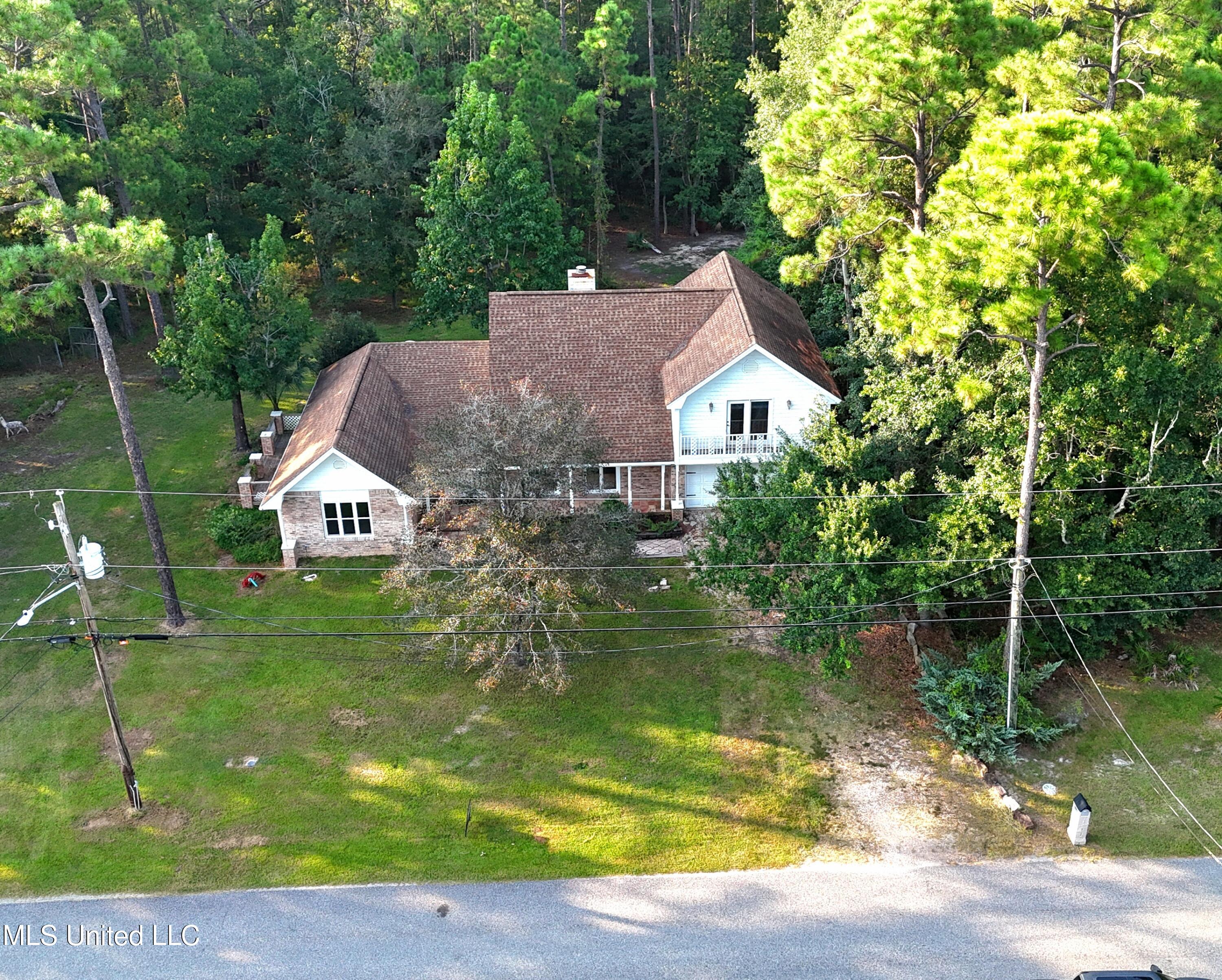 489 Royal Oak Property Photo 27