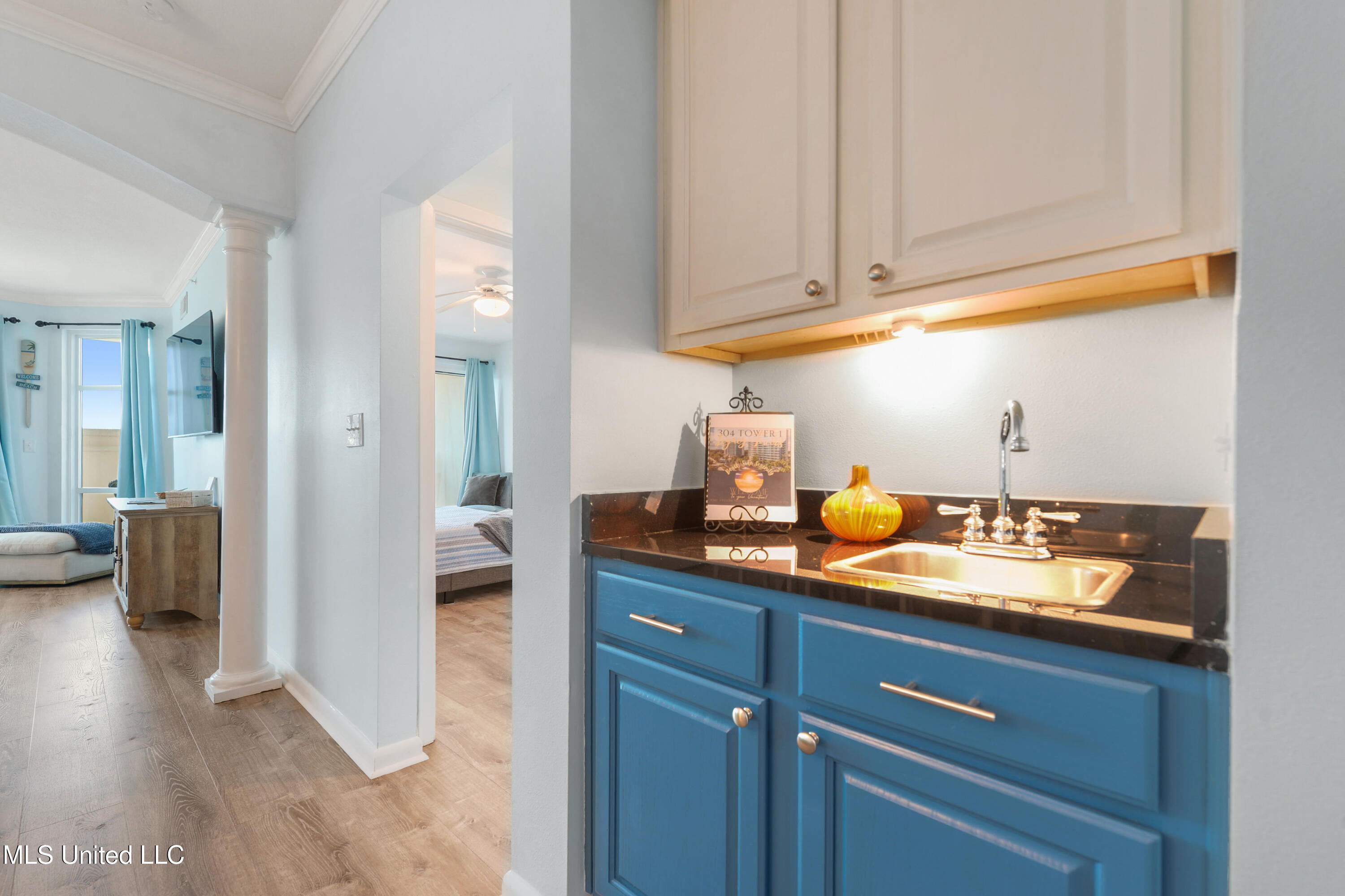 2230 Beach Drive Property Photo 7