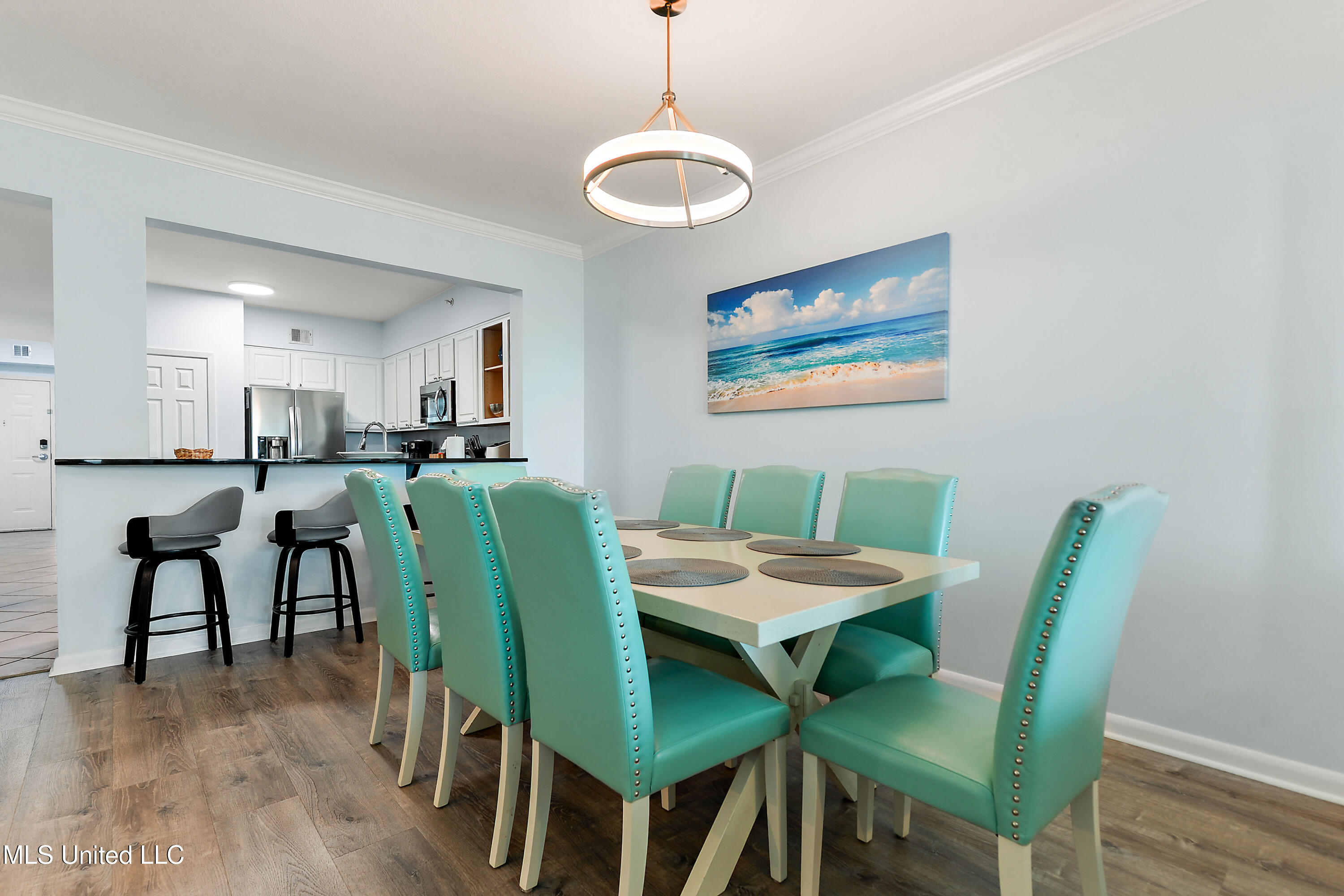 2230 Beach Drive Property Photo 9