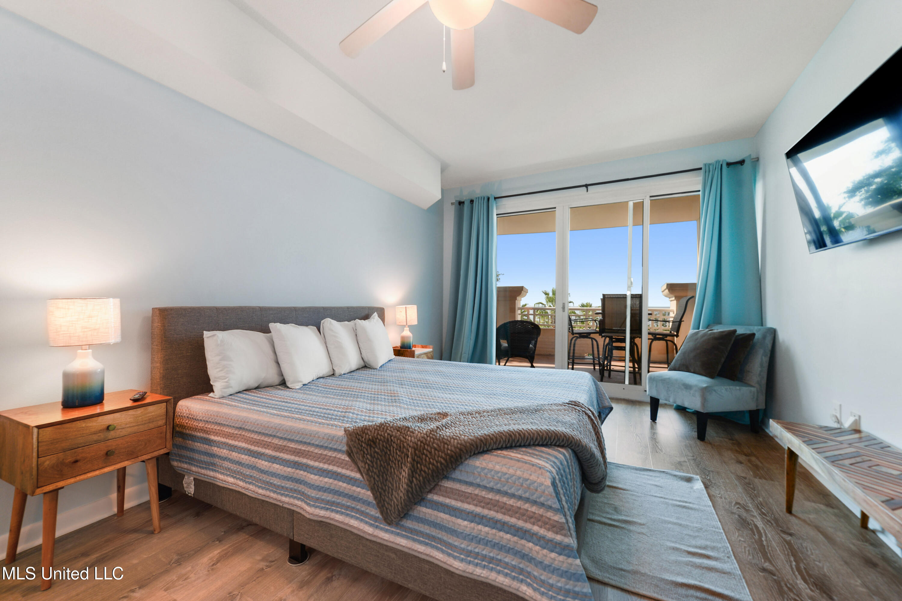 2230 Beach Drive Property Photo 14