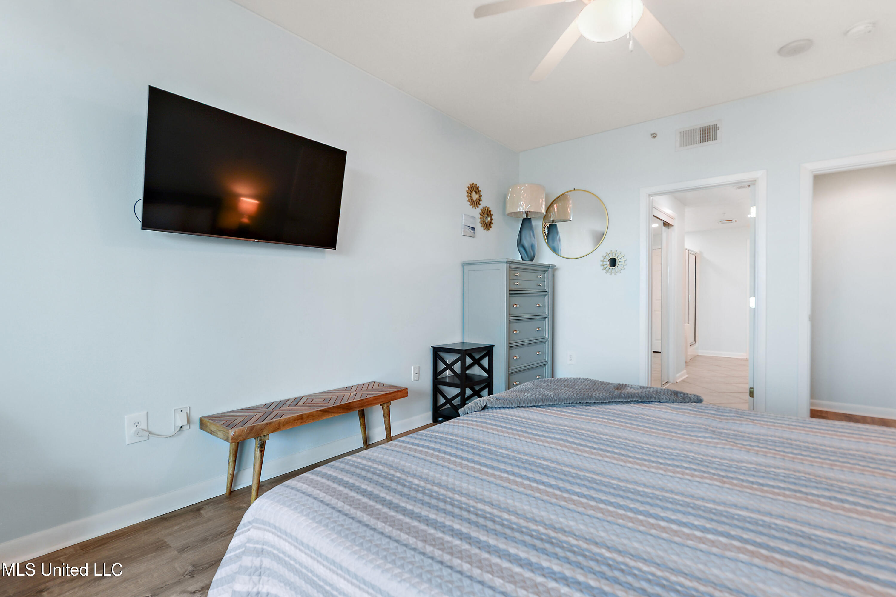 2230 Beach Drive Property Photo 15